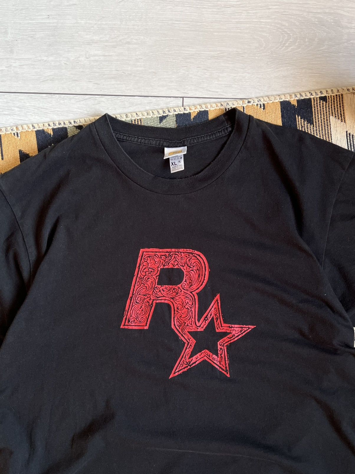 Vintage Rockstar 1998 Games Red Dead Promo Vintage T-Shirt Size US XL / EU 56 / 4 - 4 Thumbnail