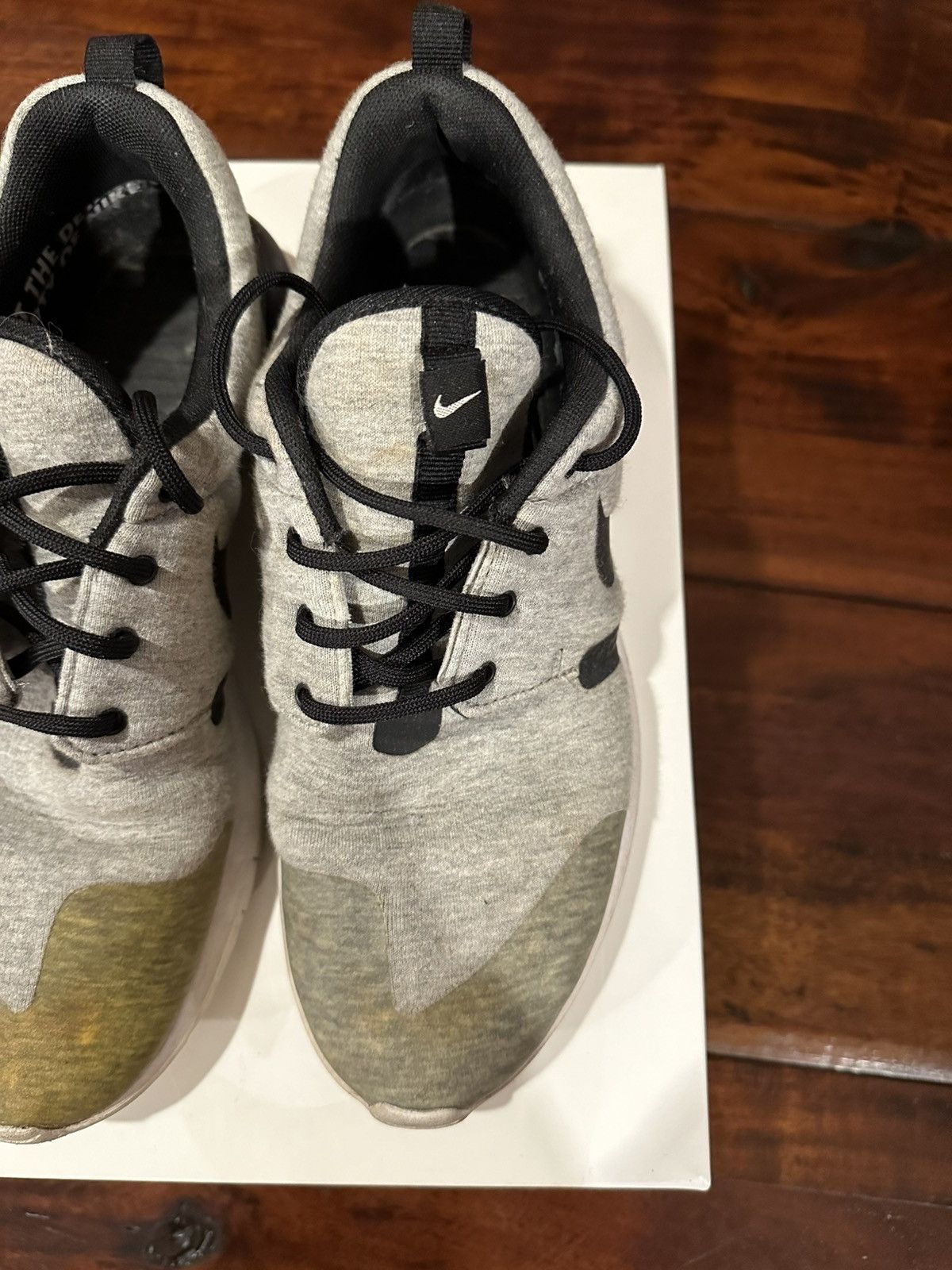 Nike Nike Roshe Run Size US 8 / EU 41 - 5 Thumbnail