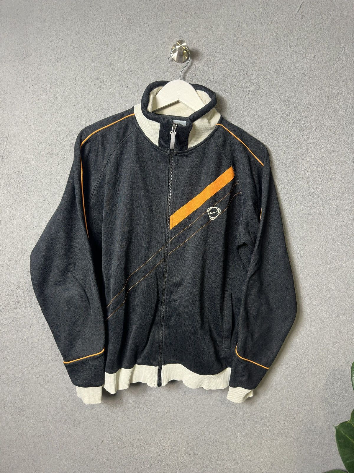 Nike × Vintage Nike Vintage Y2K Zip Jacket Size US L / EU 52-54 / 3 - 1 Thumbnail