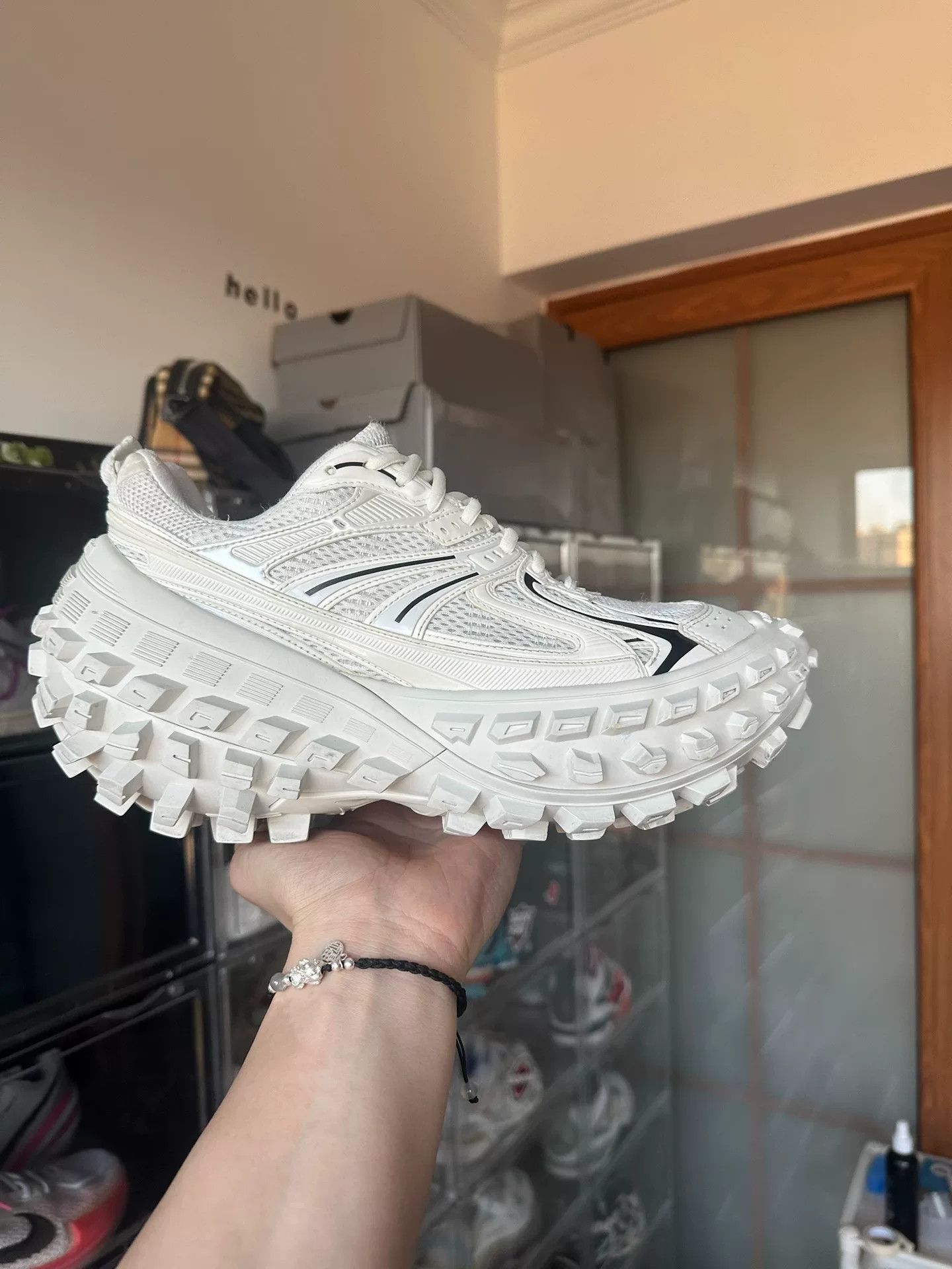 Balenciaga Balenciaga White Lowtop Sneakers 41 Men Size US 8.5 / EU 41-42 - 1 Thumbnail