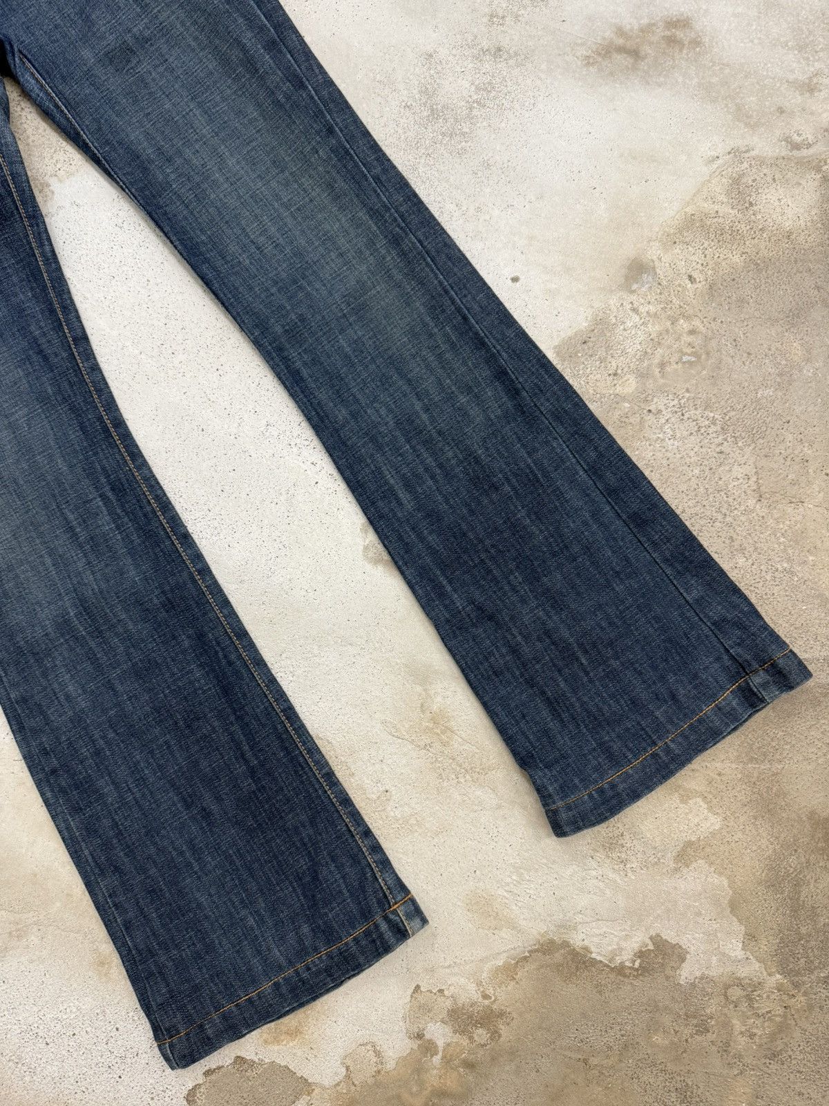 Frankie Shop Frankie b. Embellish Back Pocket Flare Denim Pants Size 30" / US 8 / IT 44 - 3 Thumbnail