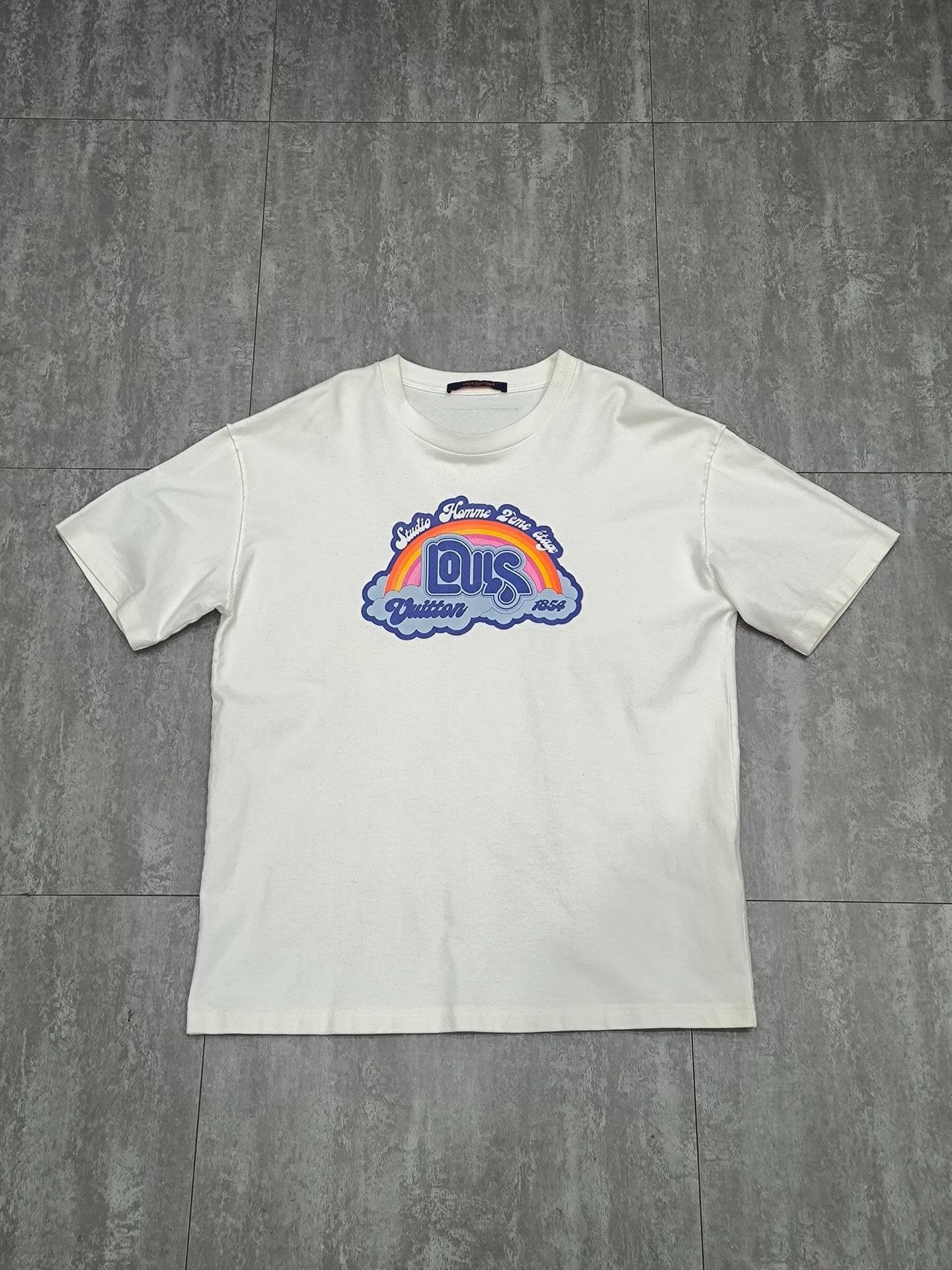 Louis Vuitton Louis Vuitton Retro Rainbow Multi T-Shirt l Men Size US L / EU 52-54 / 3 - 1 Thumbnail