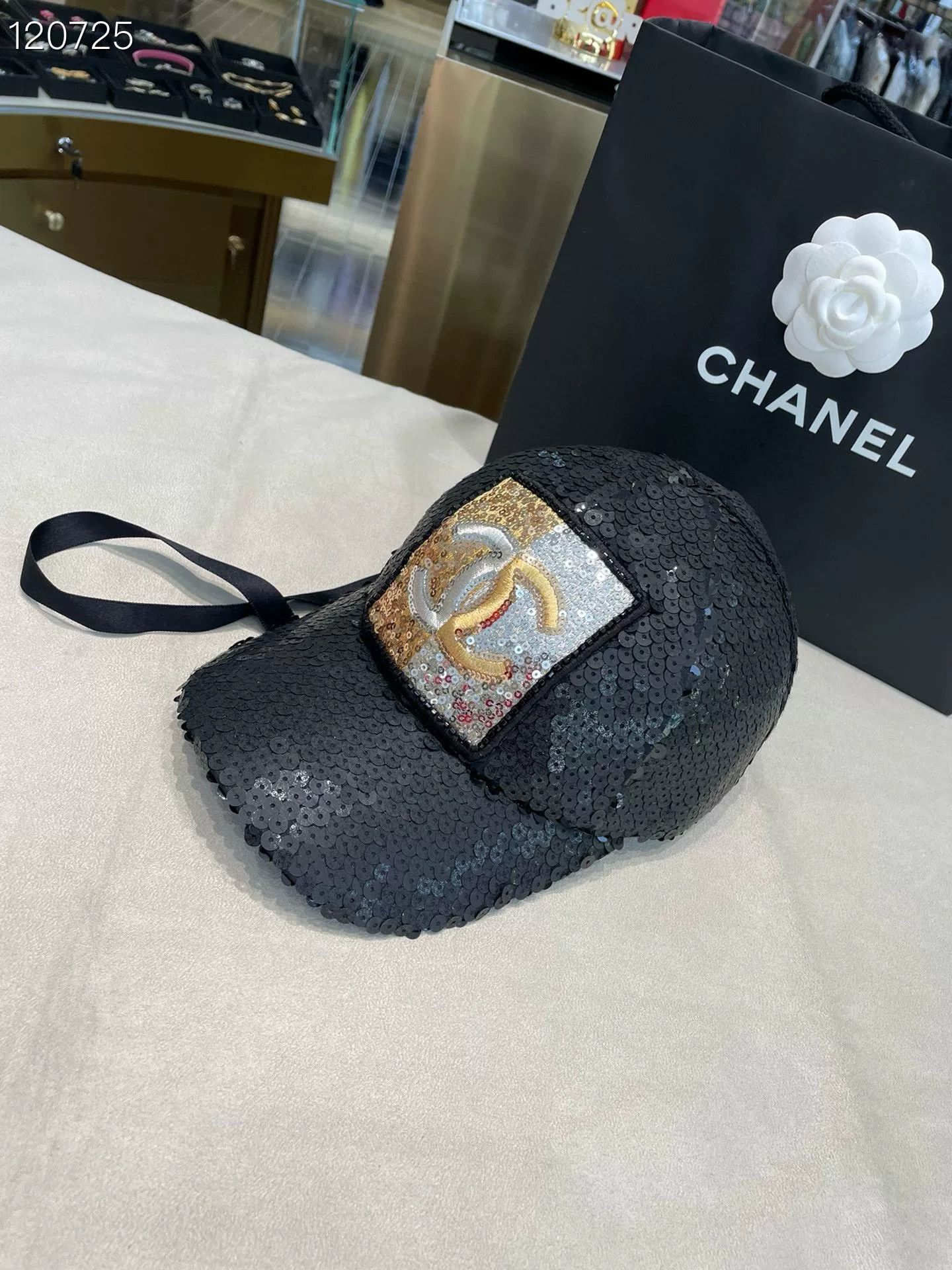 Chanel Chanel 23C Black Sequin Baseball Cap Size ONE SIZE - 1 Thumbnail