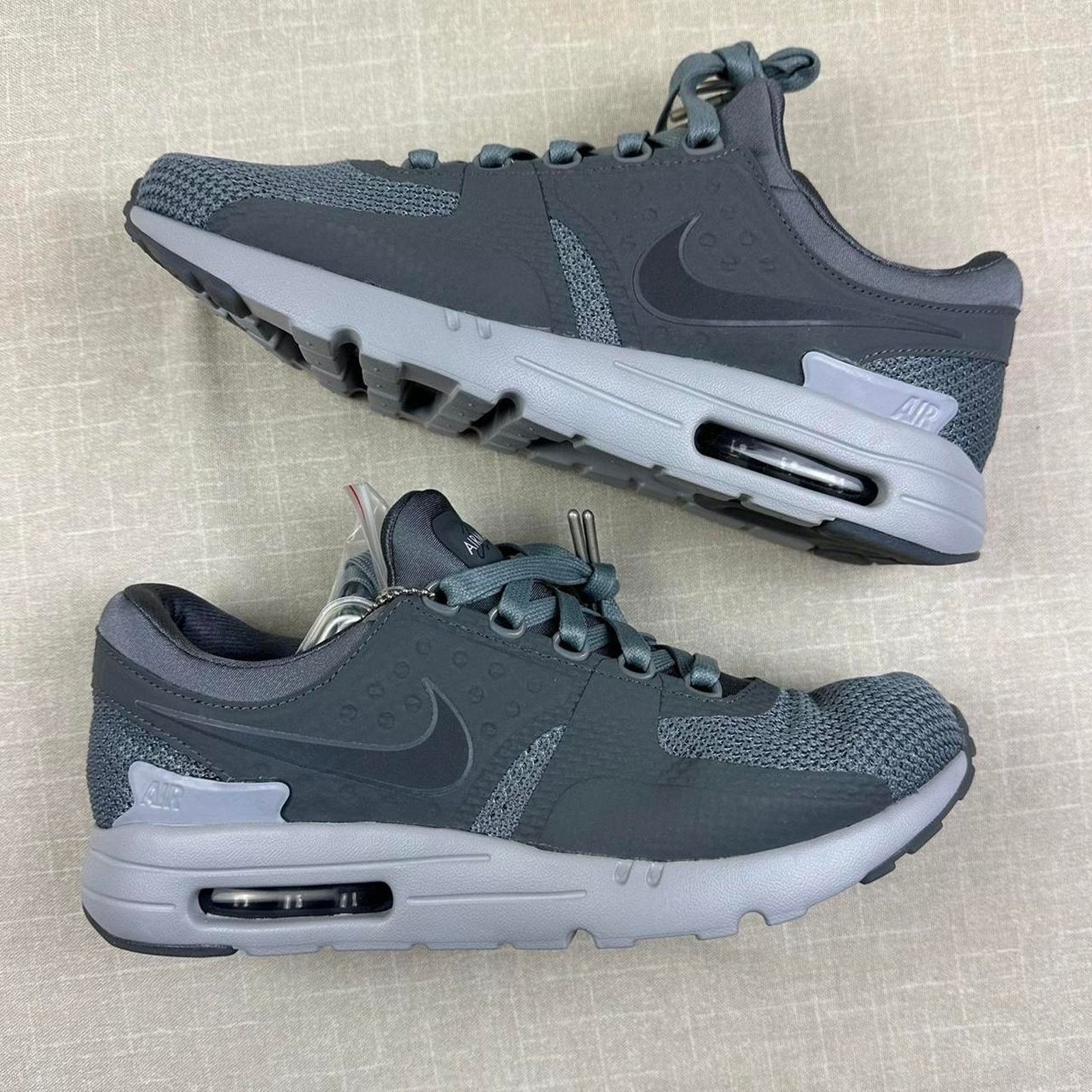 Nike 2016 Nike Air Max Zero "Cool Grey" Men 11.5 Size US 11.5 / EU 44-45 - 2 Thumbnail