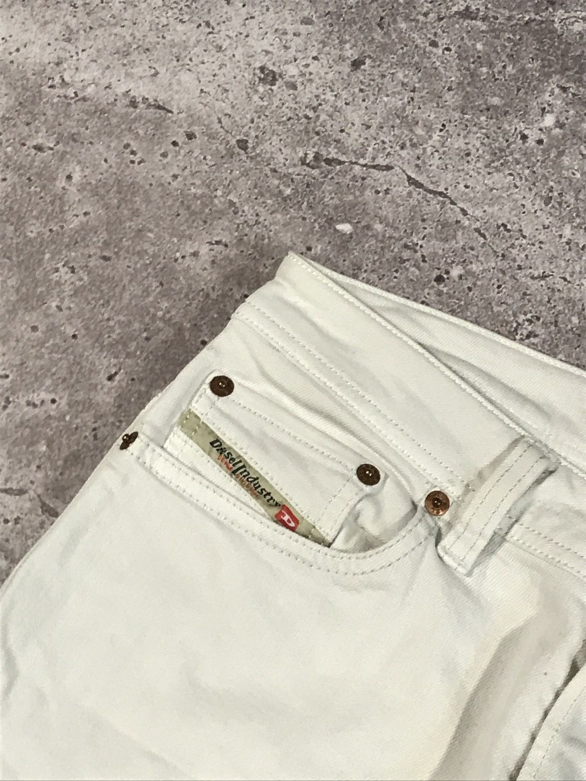 Diesel Vintage Jeans Diesel Denim Embroiled Logo Faded White 30x32 Size US 30 / EU 46 - 9 Thumbnail