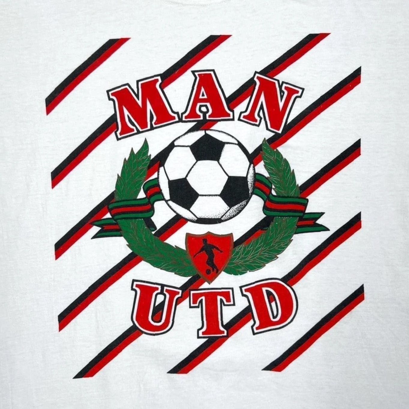 Vintage VINTAGE Manchester United “Man UTD” Football Souvenir Graphic T-Shirt Large Shirt Mens White 90s Logo Graphic Spellout Size US L / EU 52-54 / 3 - 4 Thumbnail