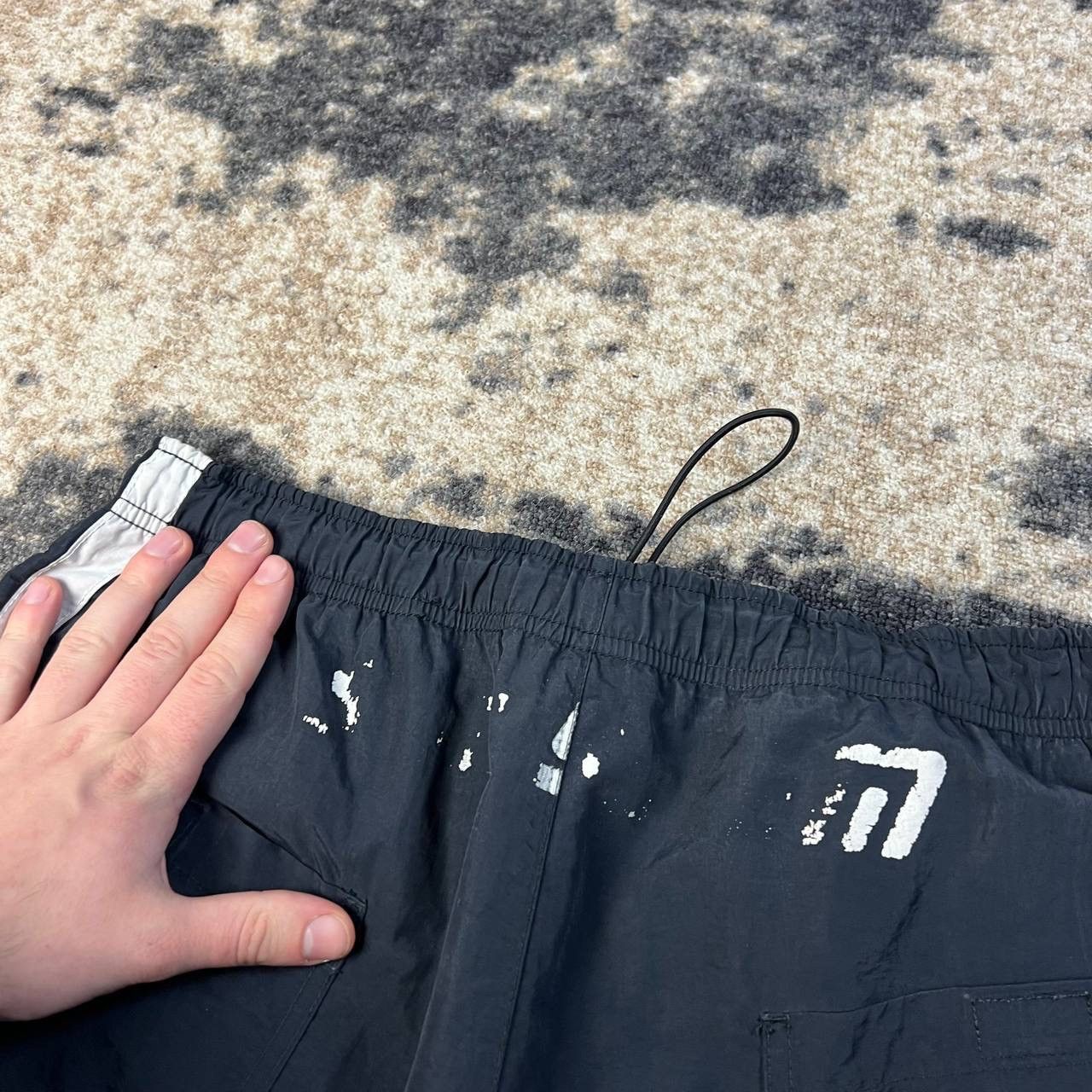 Japanese Brand Japanese Y2K Big Logo Nylon Parachute Track Pants Size US 30 / EU 46 - 14 Thumbnail