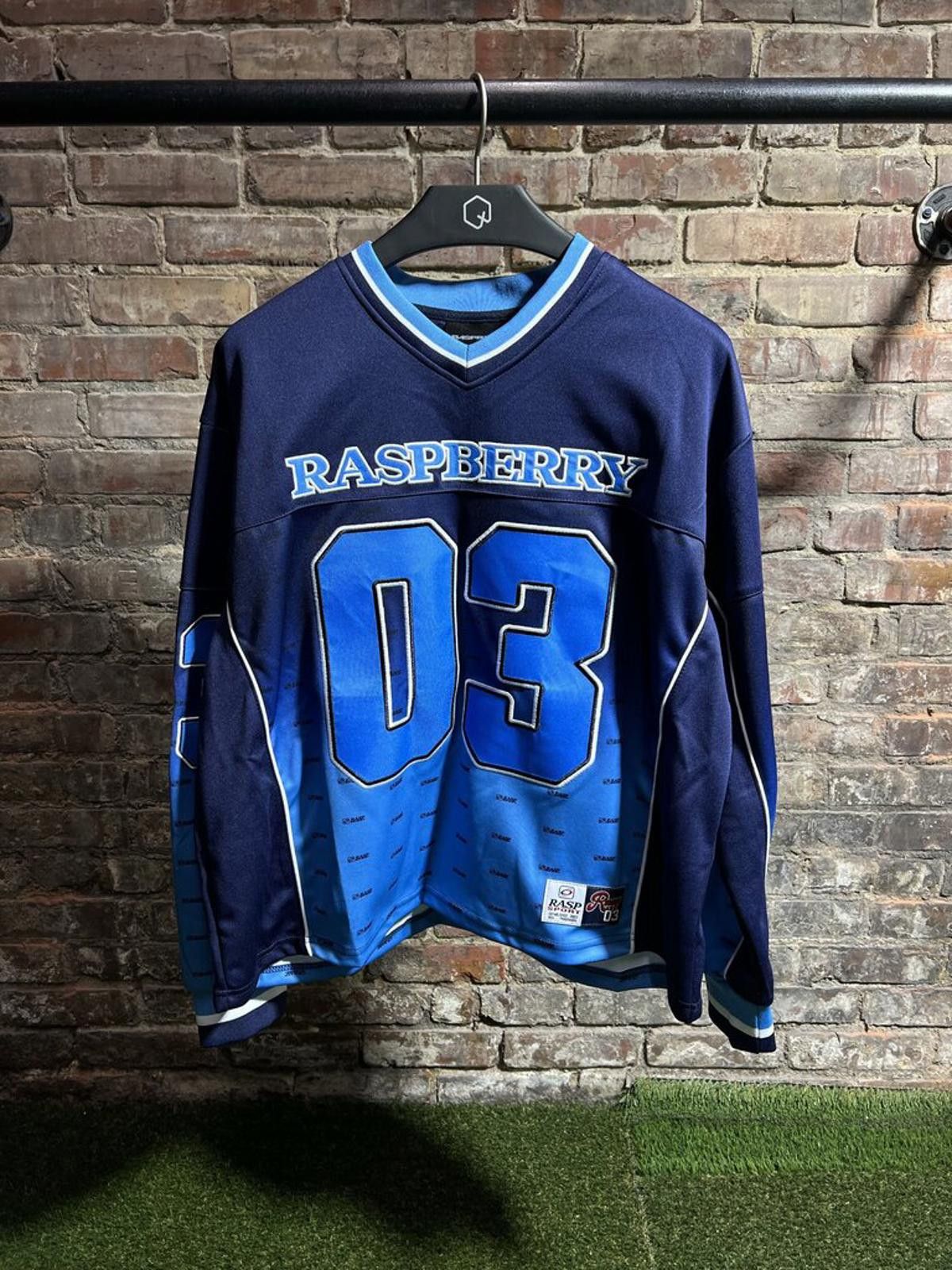 The GV Gallery GV Gallery Faded Blue Hockey Jersey Sz. M Size US M / EU 48-50 / 2 - 1 Thumbnail