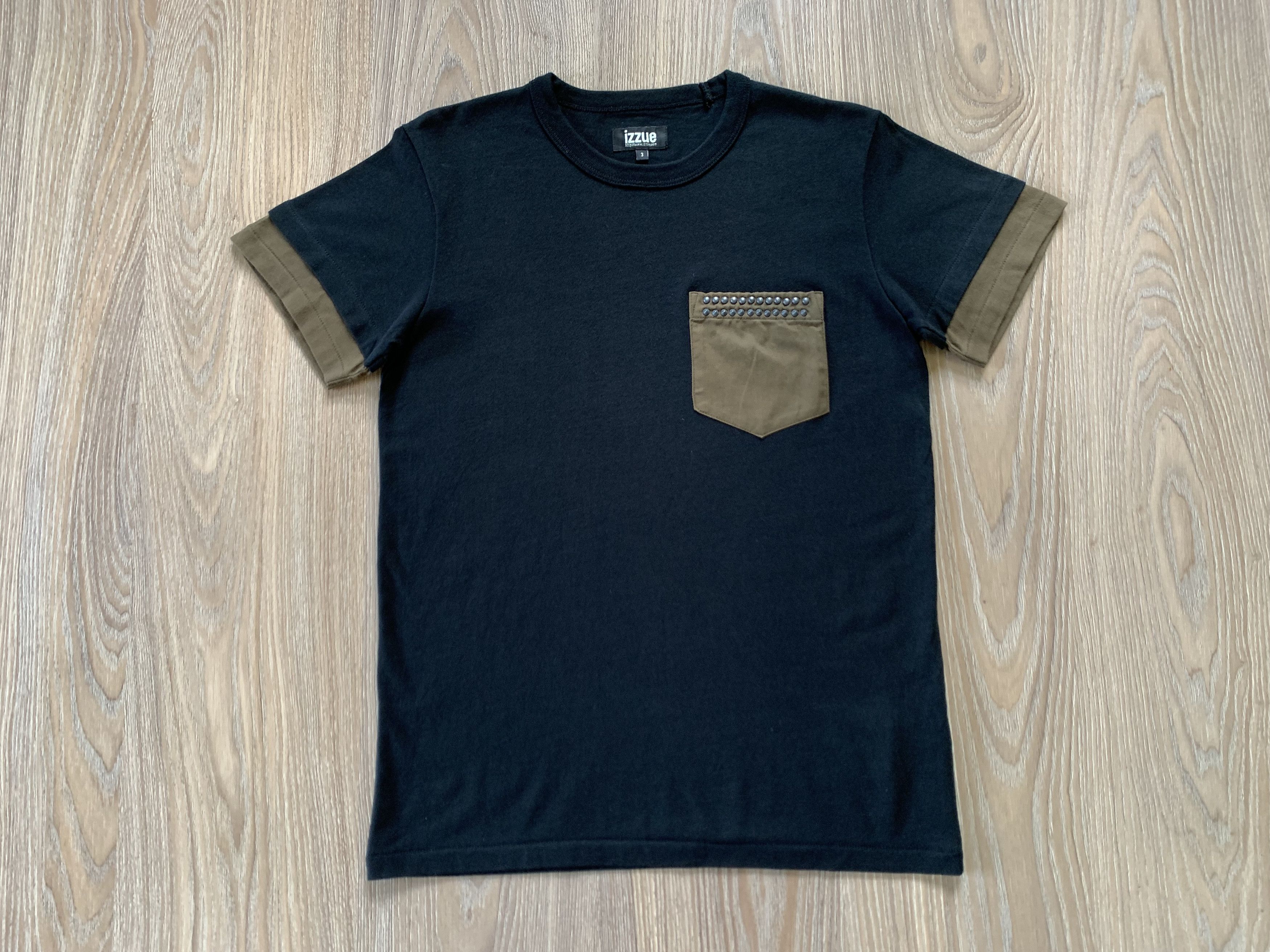 Japanese Brand × izzue Izzue Rare Black Cotton Pocket Customize T Shirt Size US S / EU 44-46 / 1 - 2 Thumbnail