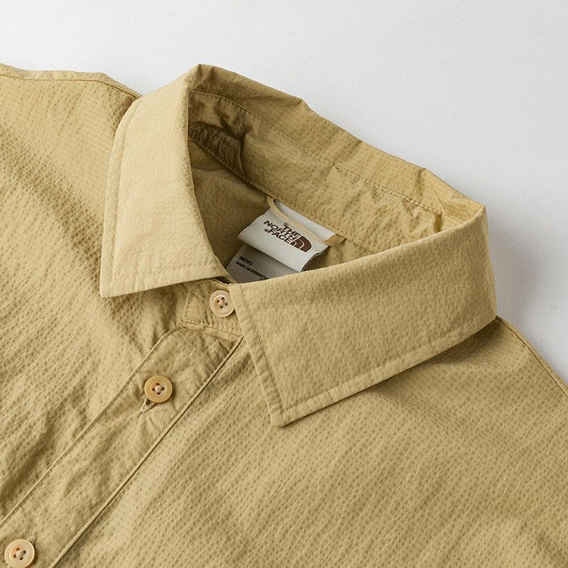 The North Face Urban Exploration SEERSUCKER SHIRT Size US M / EU 48-50 / 2 - 12 Thumbnail