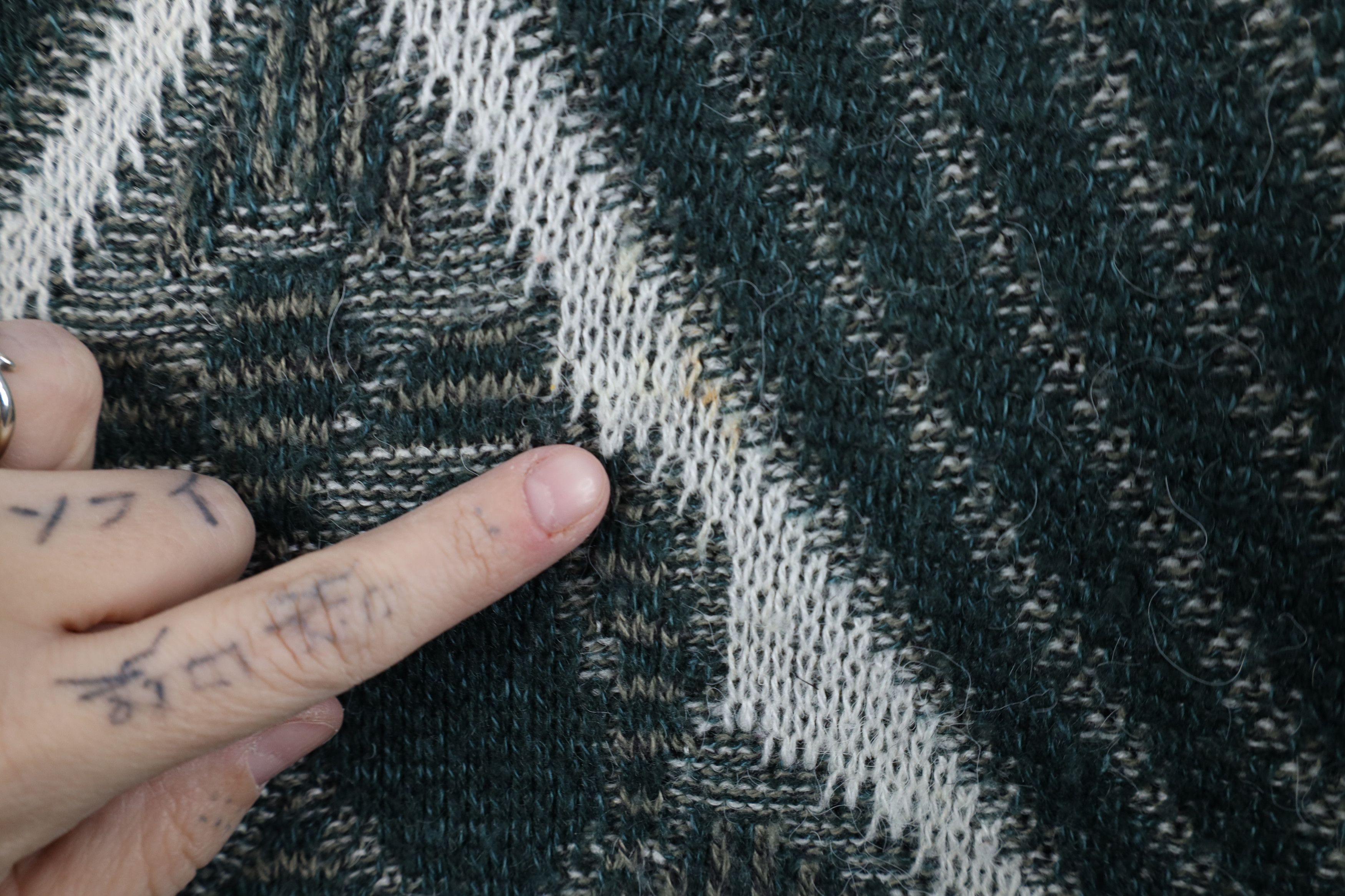 Vintage Vintage 90s Streetwear Blend Ribbed Knit Geometric Sweater Size L / US 10 / IT 46 - 5 Thumbnail