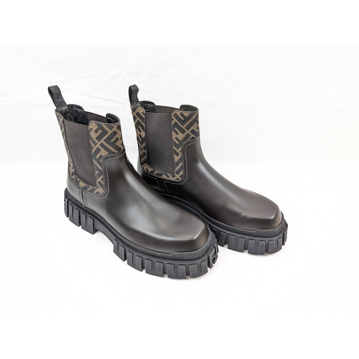 Fendi o1rshd1 Men's Fabric Calf Leather Boots in Black/Dark Brown Size US 11 / EU 44 - 15 Thumbnail