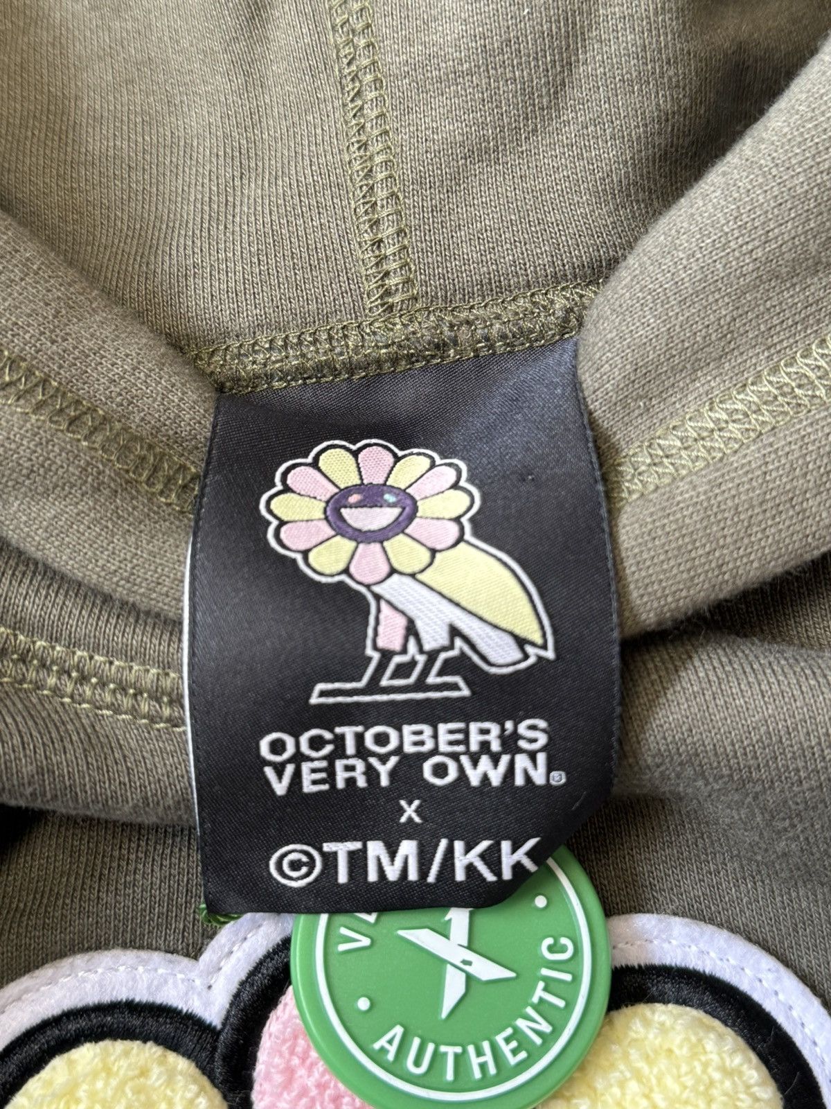 October's Very Own × Takashi Murakami October’s Very Own Takashi Murakami Size US M / EU 48-50 / 2 - 8 Thumbnail