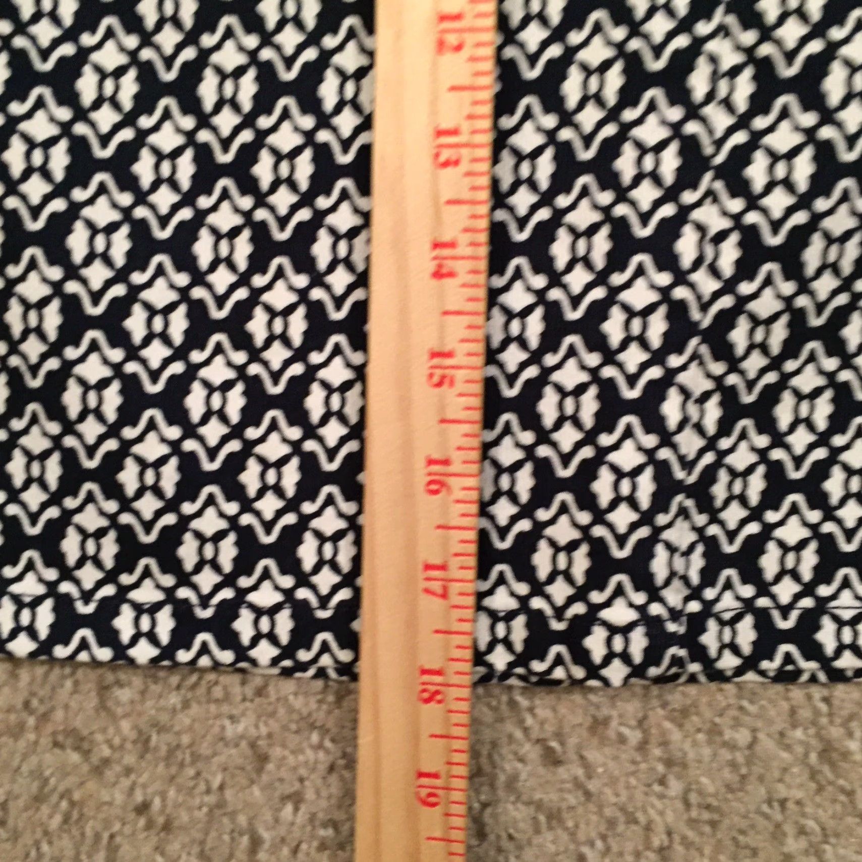Ann Taylor Ann Taylor Skirt Women Knee Length Black Geometric Pencil Unlined Zip Pockets Size 2 Regular Cotton Blend Machine Washable Vintage No Size 26" / US 2 / IT 38 - 6 Thumbnail