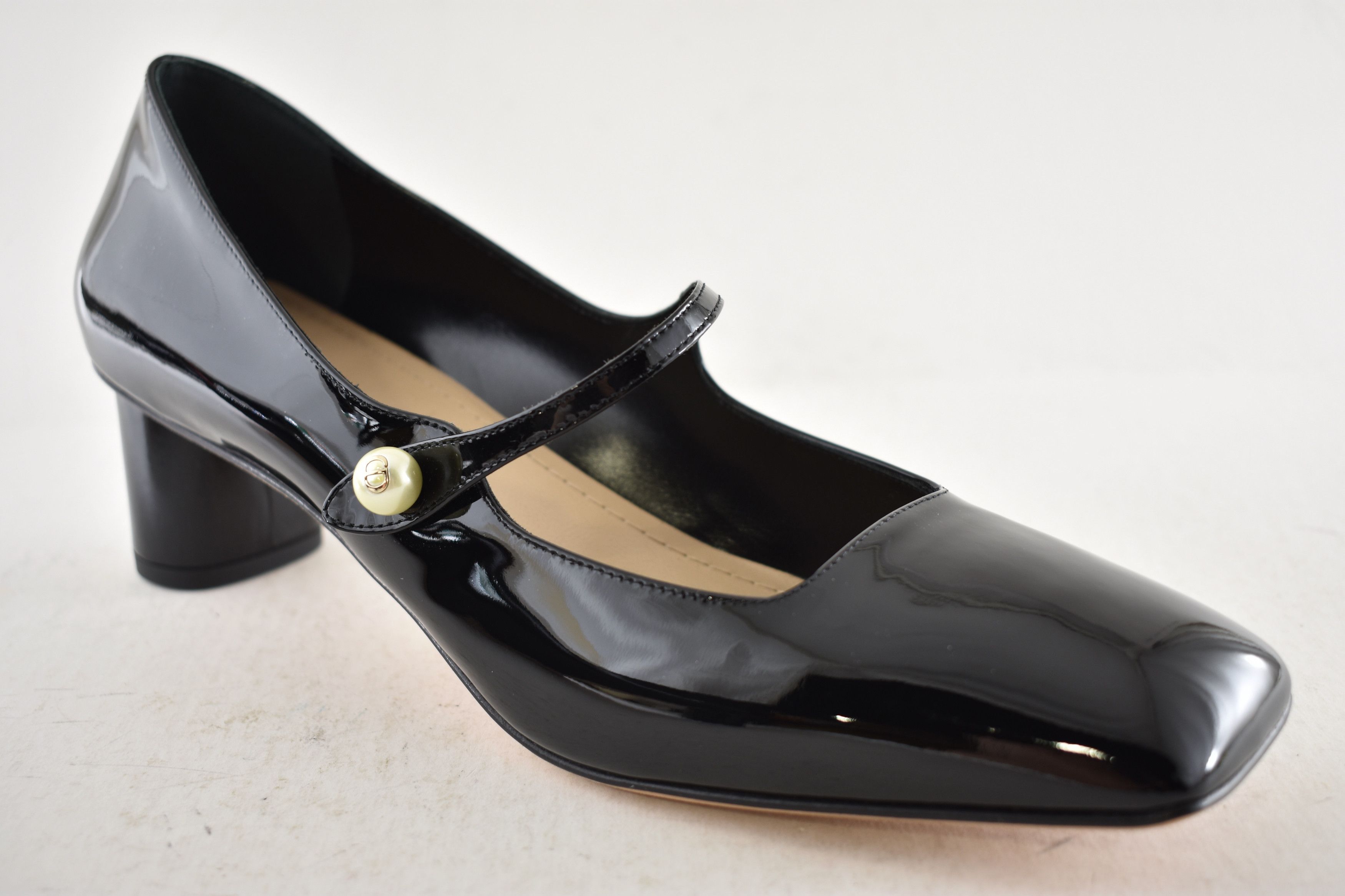 Dior Dior Jolie Patent Maryjane Pearl Strap Heel Pump 39.5 Size US 9.5 / IT 39.5 - 6 Thumbnail