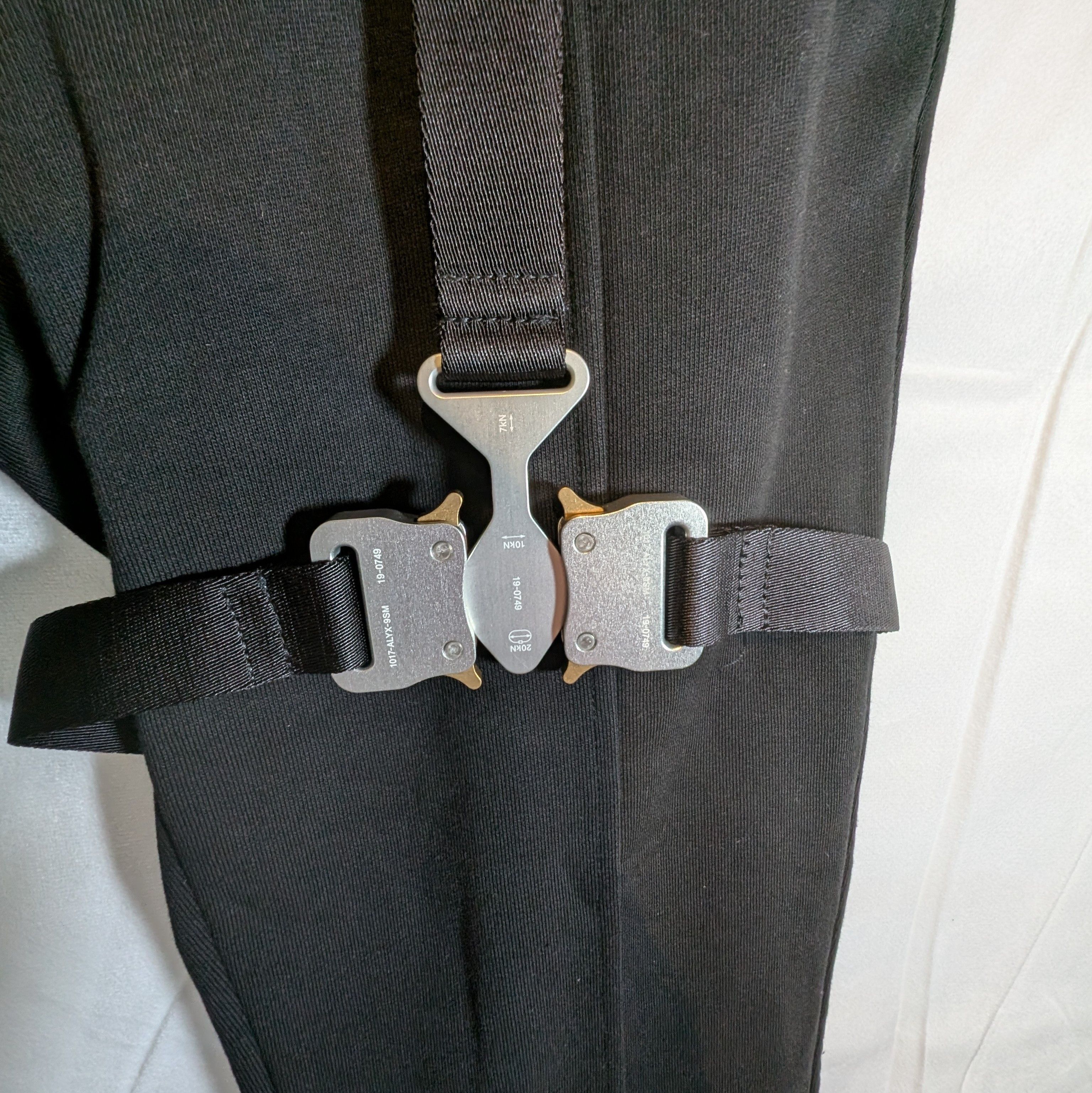 1017 ALYX 9SM Tri-Con Sweatpants Size US 30 / EU 46 - 4 Thumbnail