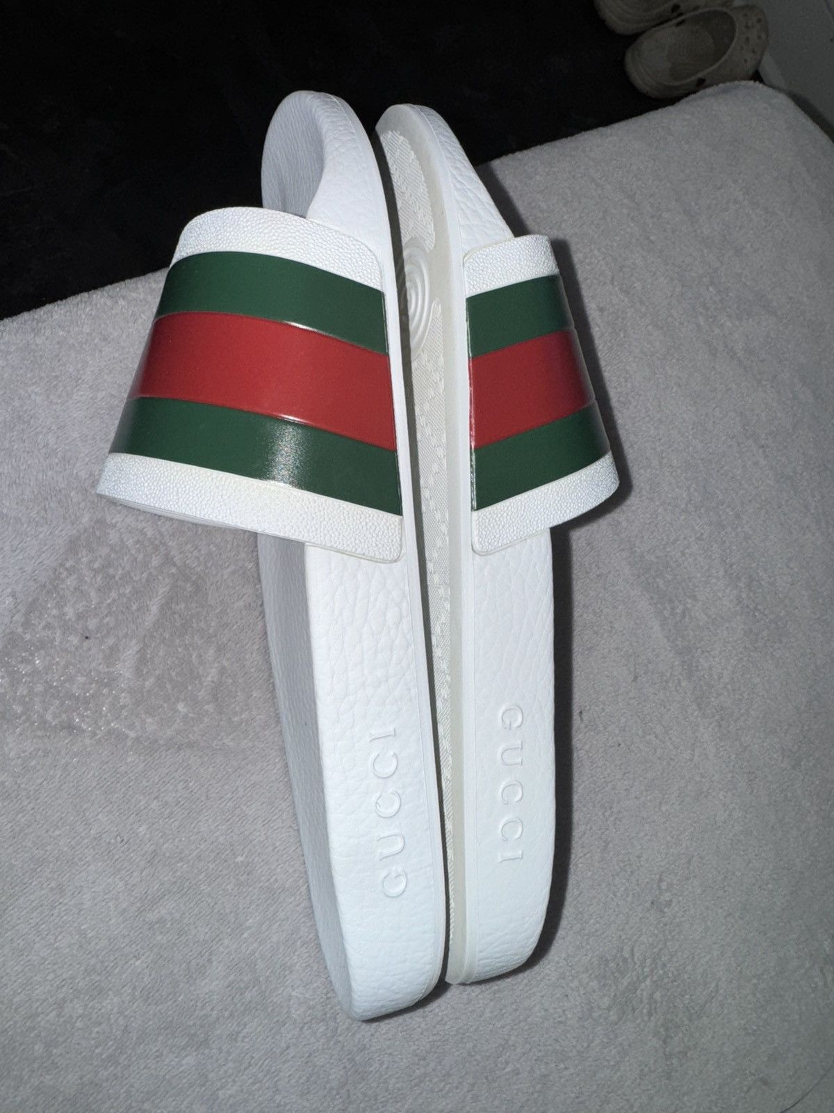 Gucci White Gucci Pursuit Slides Size US 10.5 / EU 43-44 - 3 Thumbnail