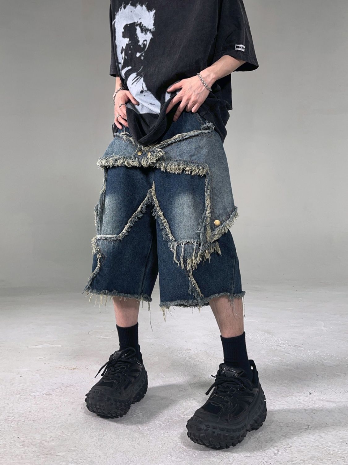 Japanese Brand retro star patch tassel men denim shorts Size US 32 / EU 48 - 2 Thumbnail