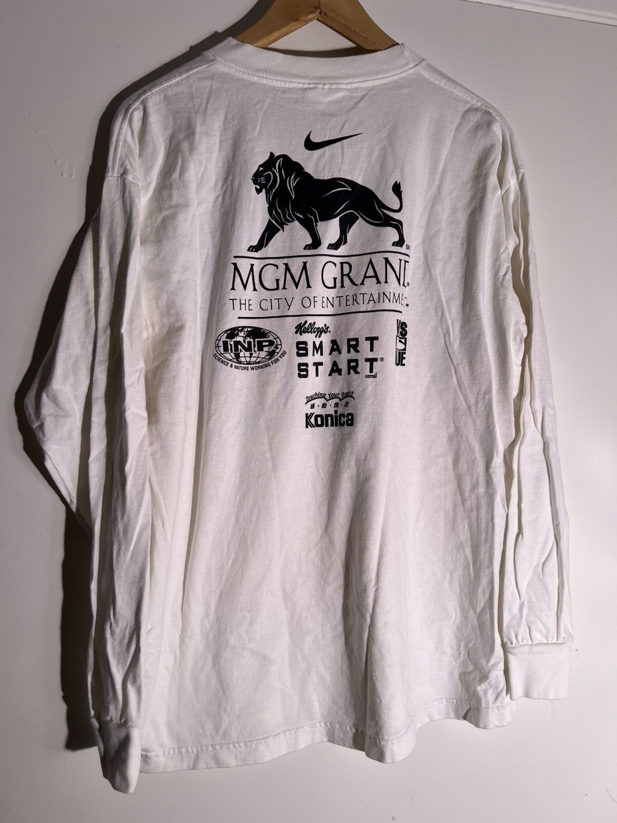 Vintage Y2K 2000’s VTG Vintage Las Vegas Marathon Nike Retro T Shirt Size US L / EU 52-54 / 3 - 2 Thumbnail