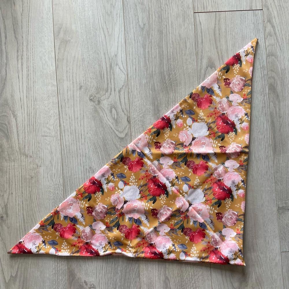 Designer Furtees Yellow Floral Dog Bandana Size ONE SIZE - 1 Thumbnail