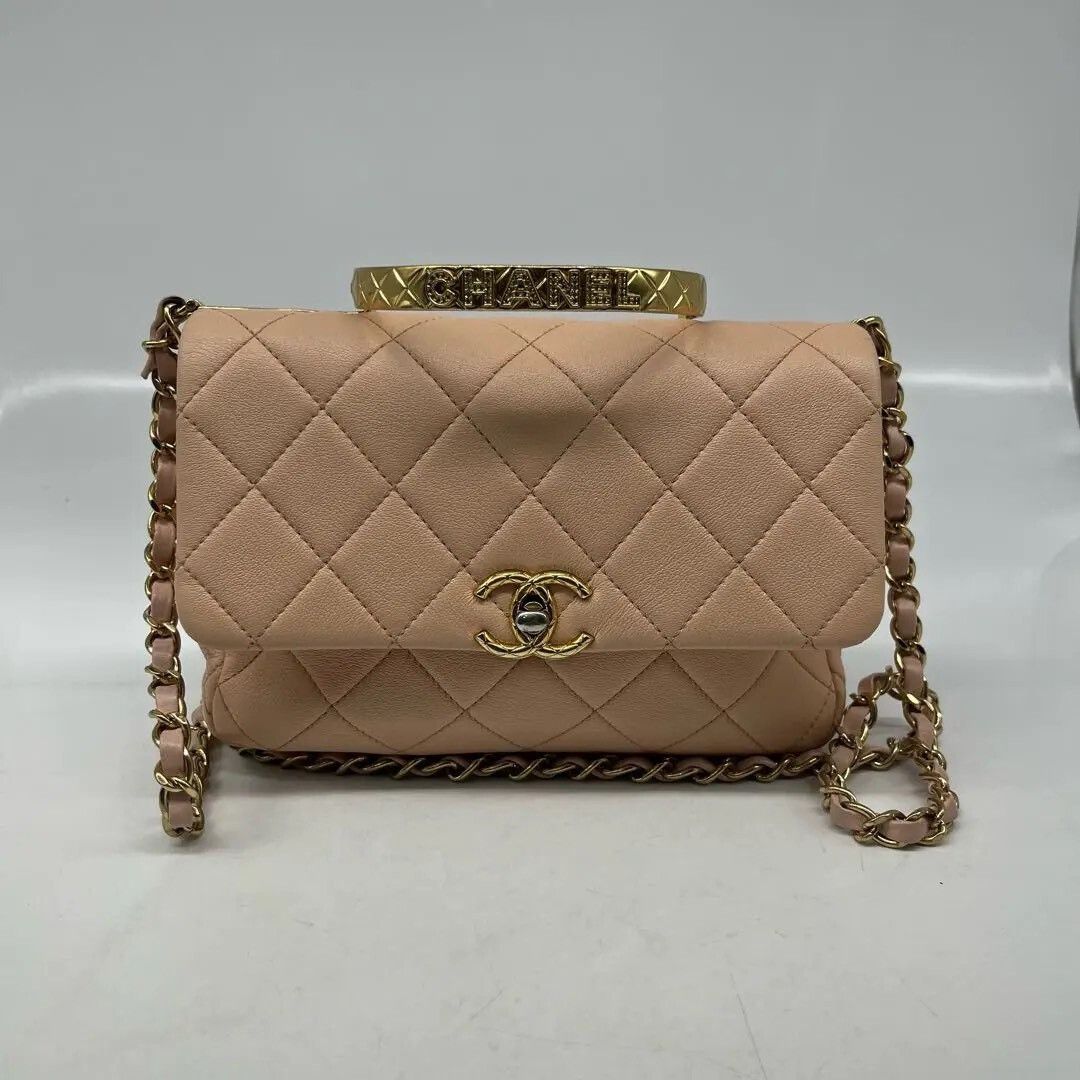 Chanel Pre-loved Bag Very good condition Size ONE SIZE - 1 Thumbnail