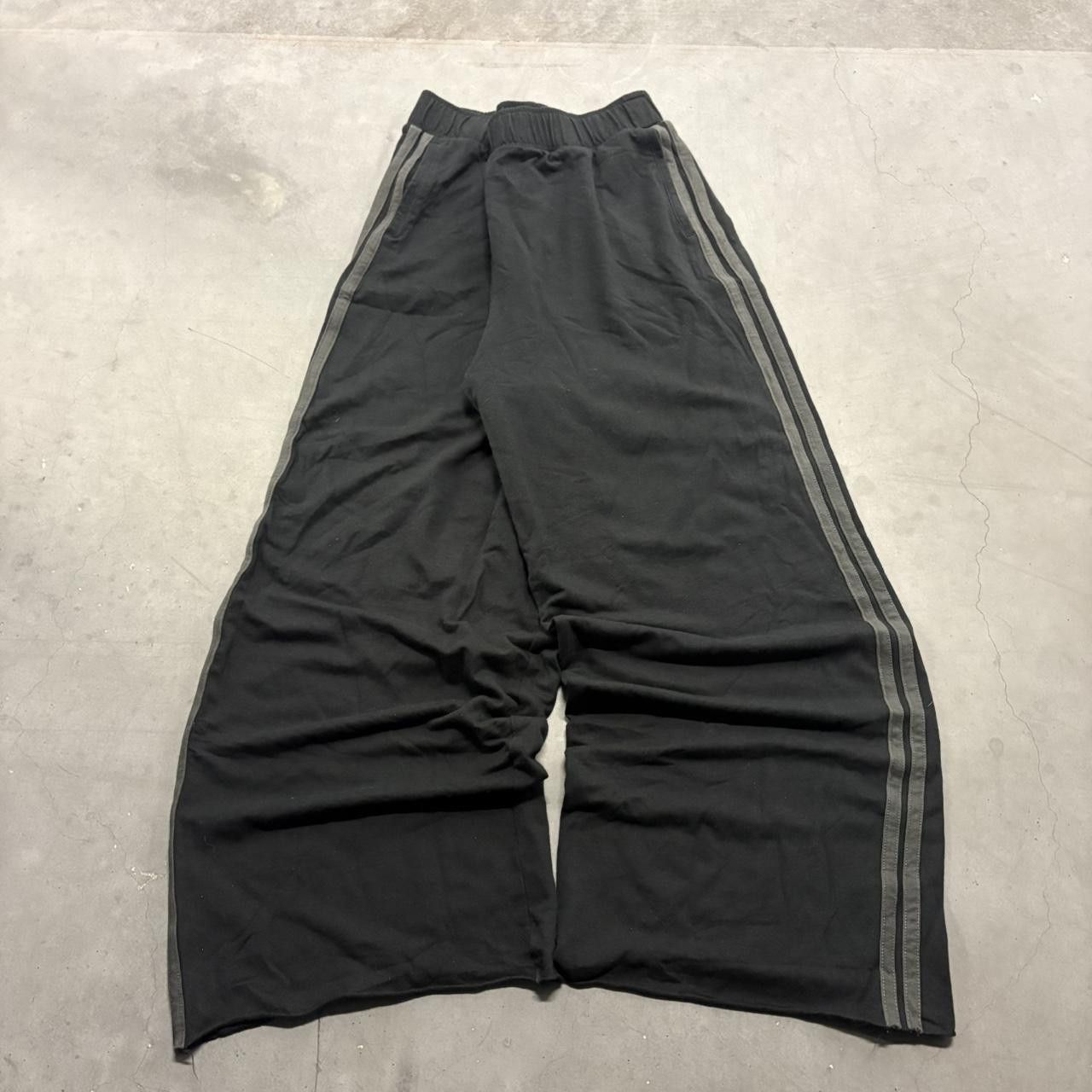 Vintage Crazy Vintage Y2K/2000s Super Baggy Wideleg Black Striped Sweatpants! Size US 36 / EU 52 - 2 Thumbnail