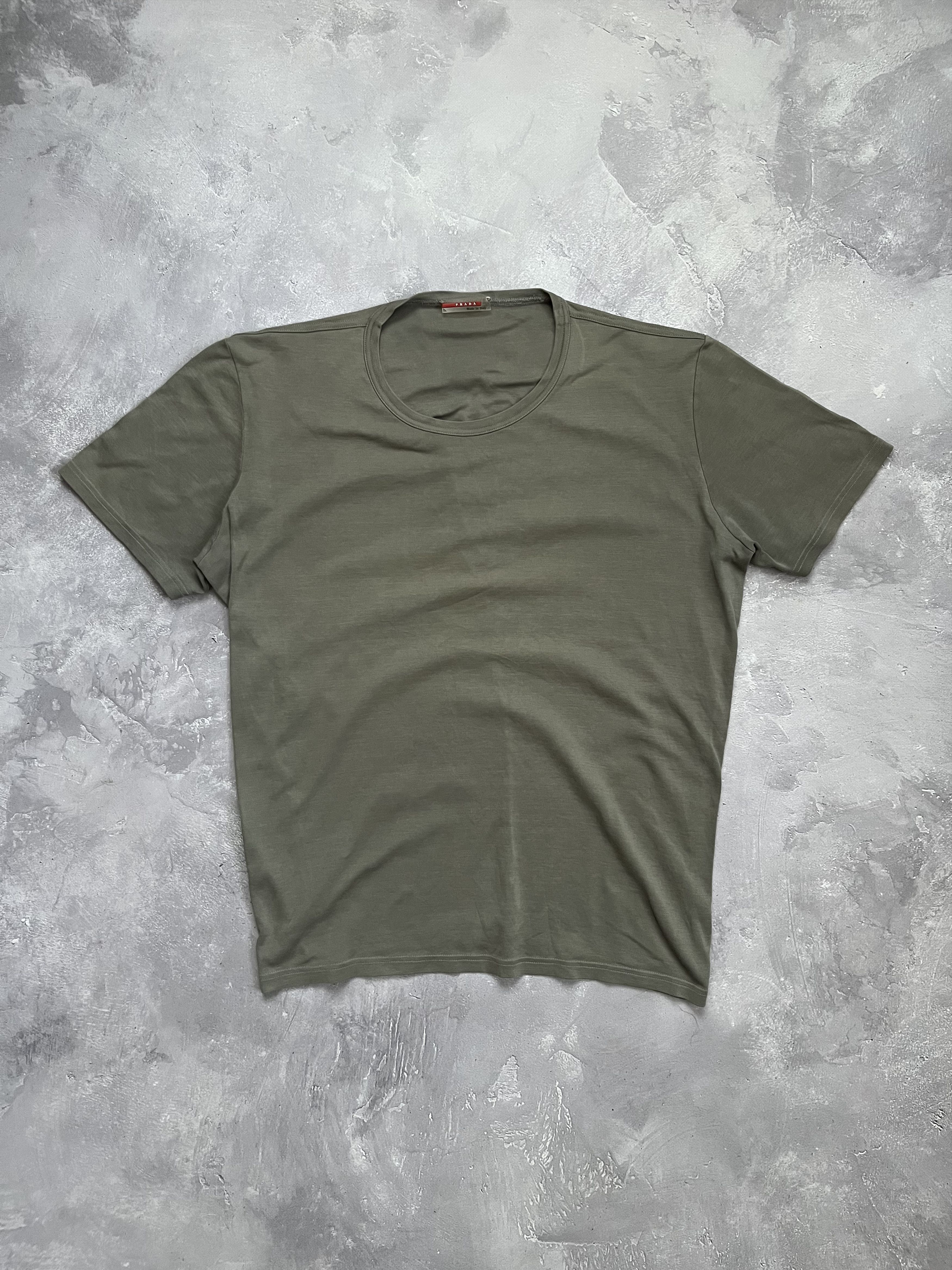 Prada Prada Red Tab Classic Crewneck Short sleeve T-Shirt Size XL Size US XL / EU 56 / 4 - 2 Thumbnail