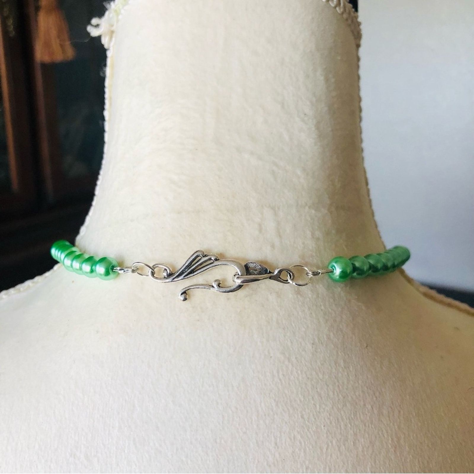 Handmade Handcrafted repurpose speckle green glass Pearl necklace Size ONE SIZE - 8 Thumbnail