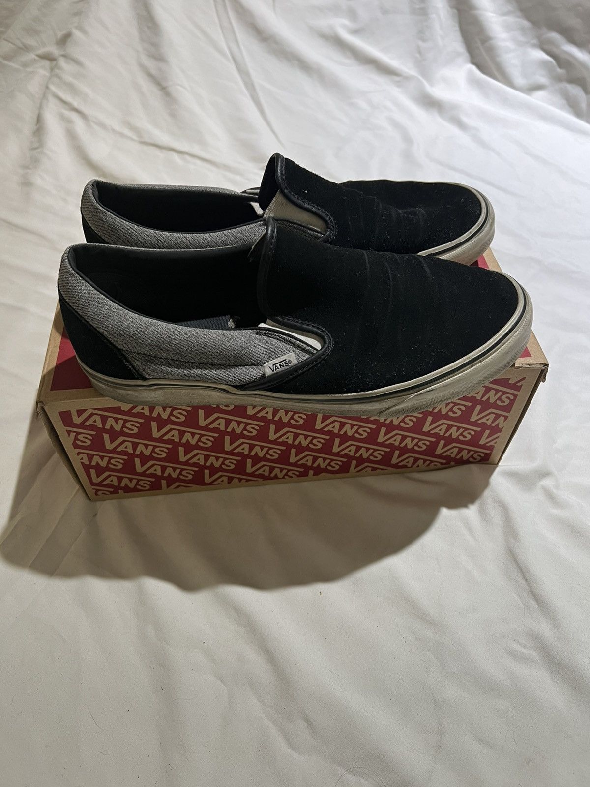 Vans Vans Classic Slip On Suede Size US 10.5 / EU 43-44 - 5 Thumbnail
