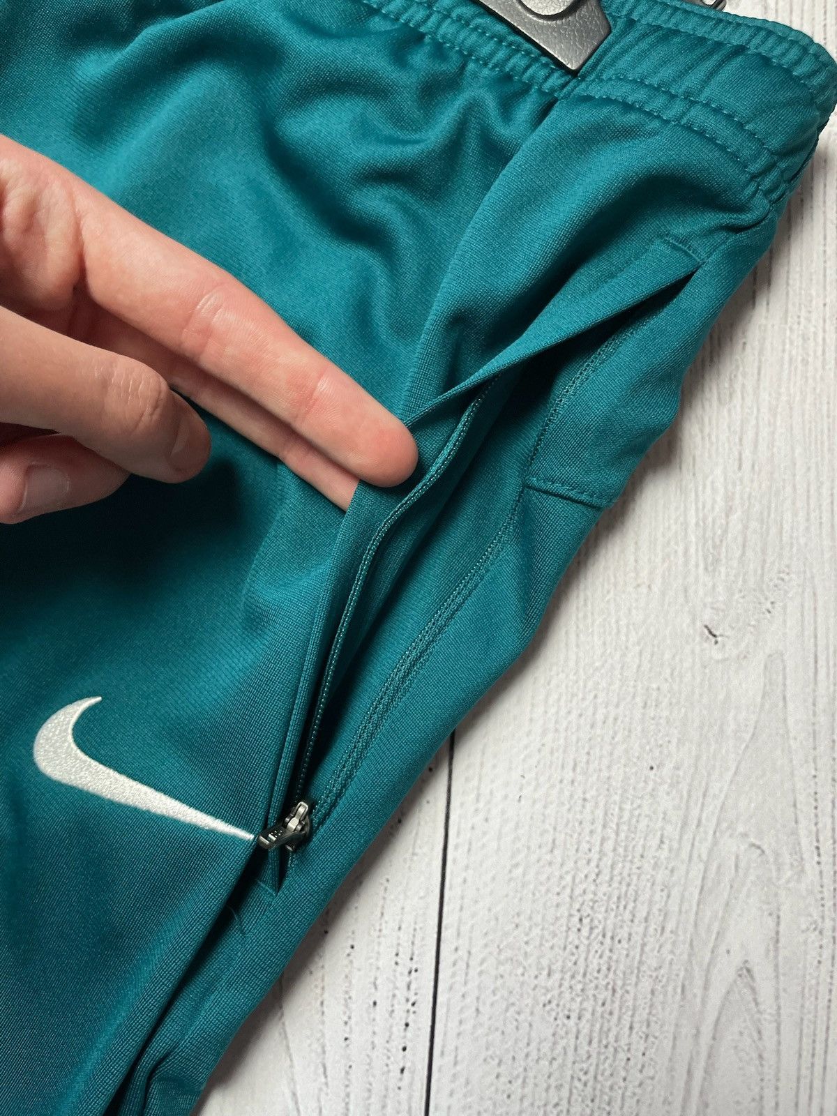 Vintage Nike x Portugal soccer tracksuit size L slim fit green Size US L / EU 52-54 / 3 - 12 Thumbnail