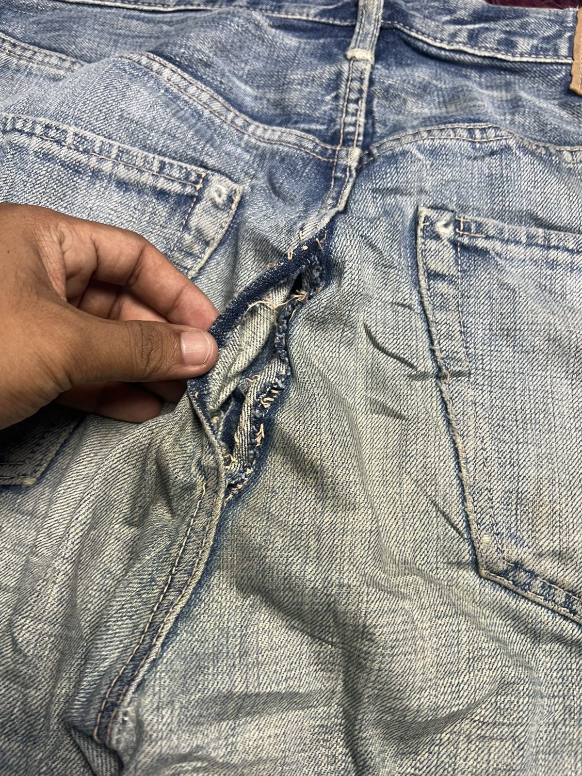 OMNIGOD VTG OMNIGOD Japan Distressed Thrashed Selvage Denim Jean(47) Size US 33 - 15 Thumbnail