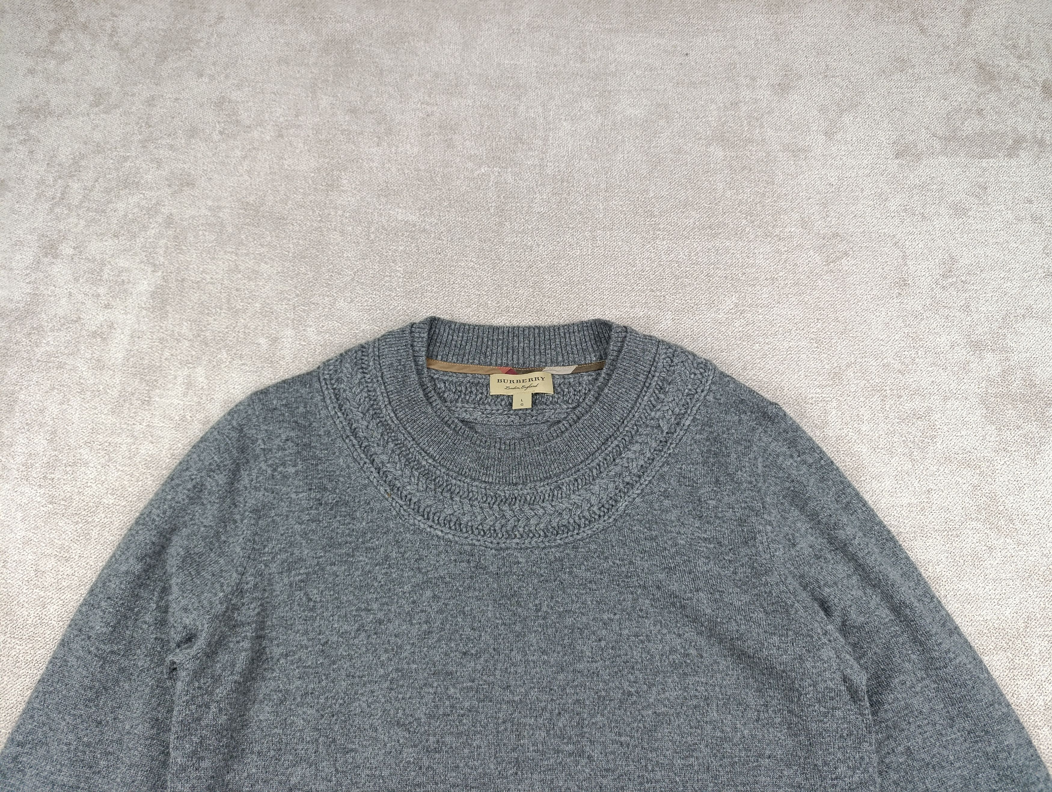 Burberry BURBERRY WOMENS CABLE KNIT YORK CASHMERE SWEATER Size L / US 10 / IT 46 - 4 Thumbnail