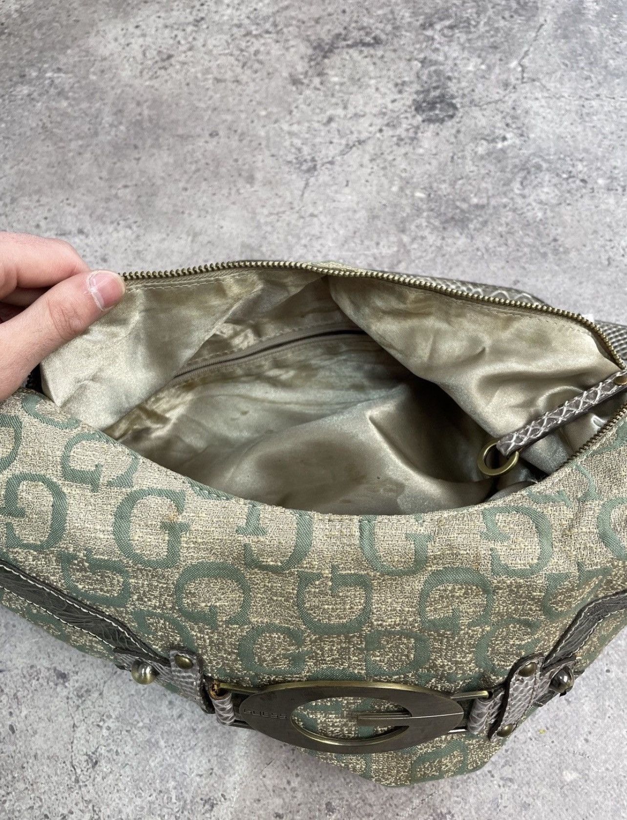 Guess Rare Y2K Vintage GUESS Baguette Shoulder Bag Denim Size ONE SIZE - 6 Thumbnail