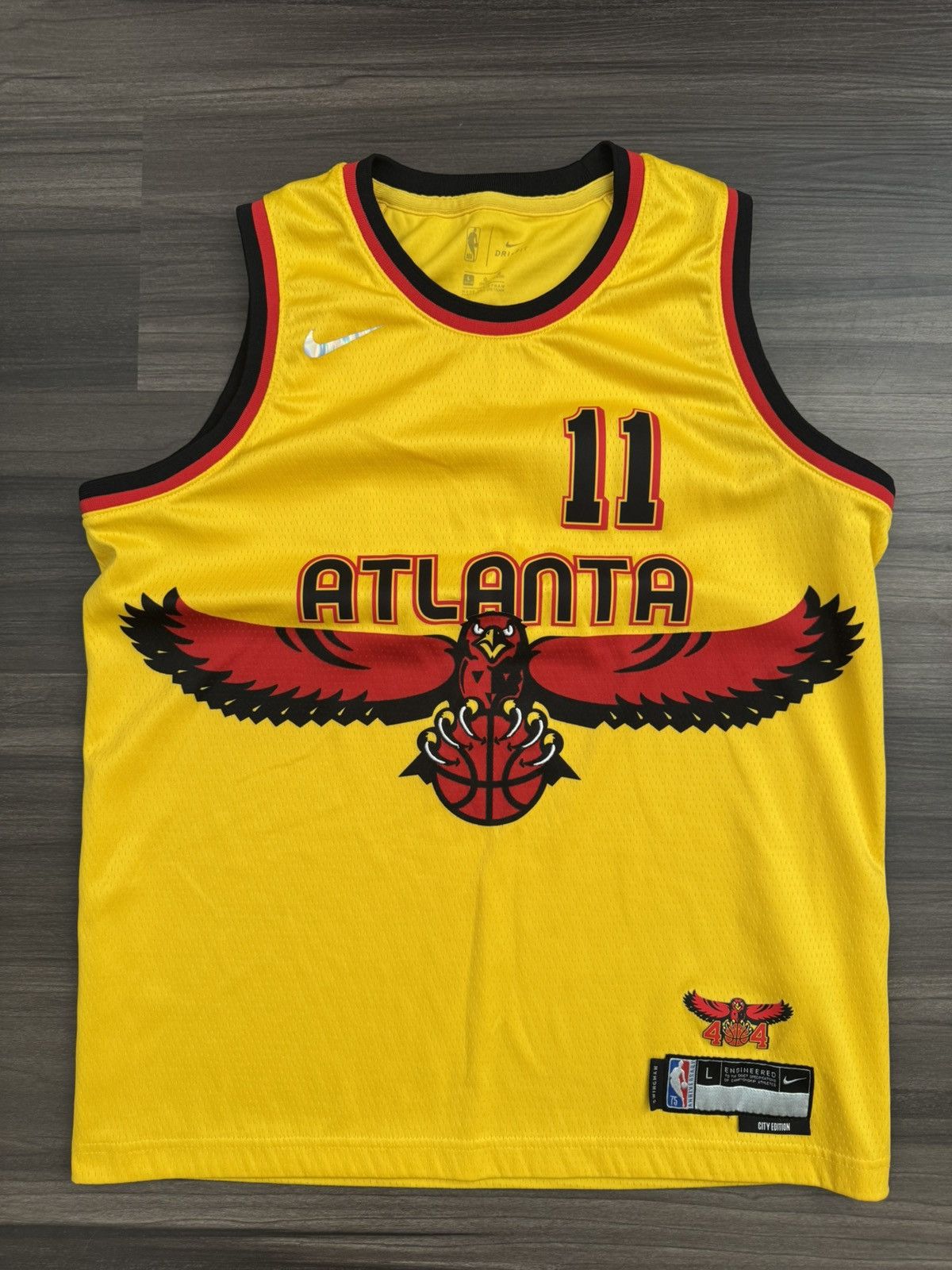 Nike YOUTH Atlanta Hawks Trae Young #11 NBA City Edition Jersey Size US XS / EU 42 / 0 - 1 Thumbnail