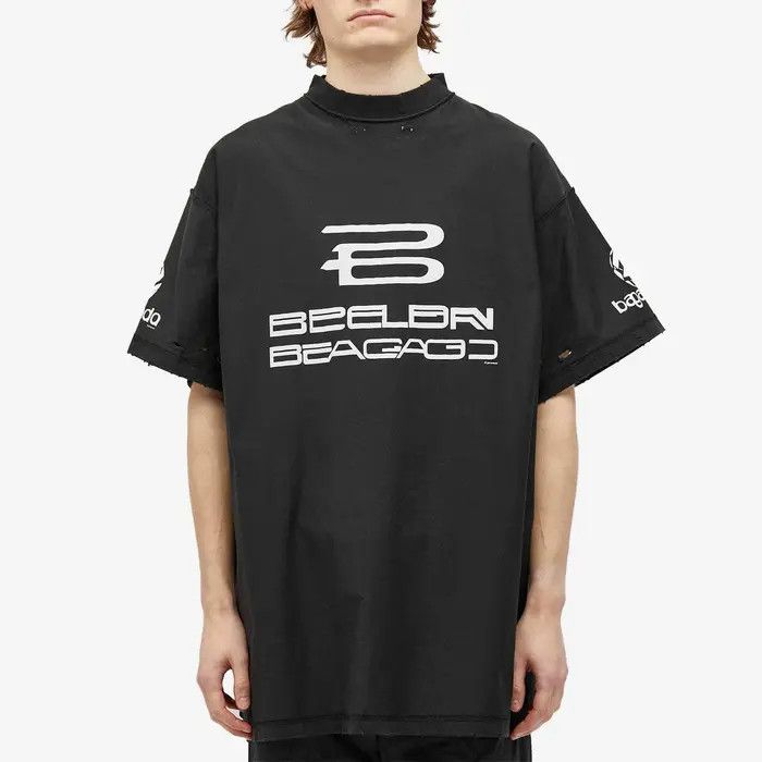 Balenciaga o1w1db10226 Al Generated Inside-Out T-Shirt Oversized Black Size US XL / EU 56 / 4 - 2 Thumbnail