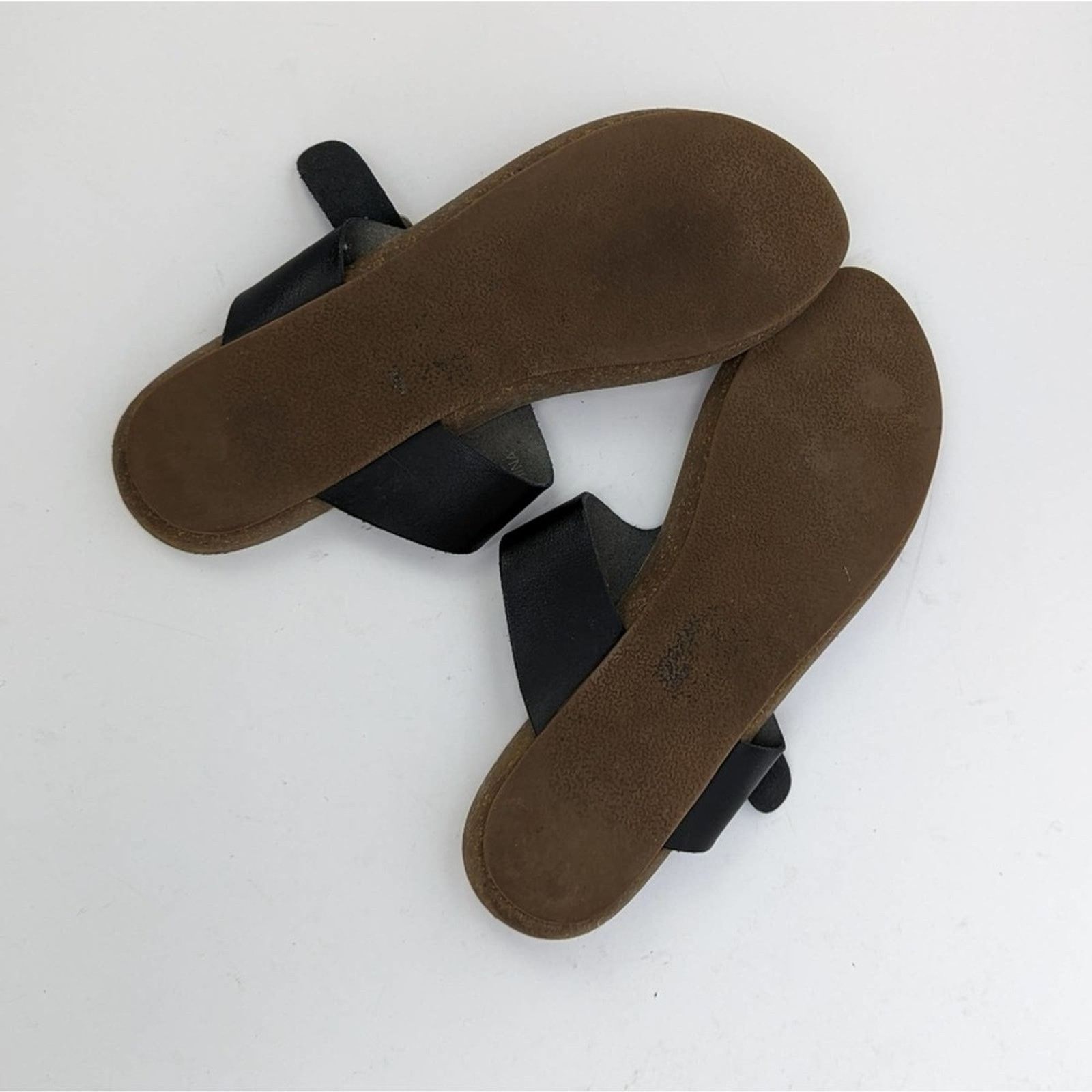 Designer Blowfish Black Wide T-Strap Thong Sandals - 8 Size US 8 / IT 38 - 2 Thumbnail