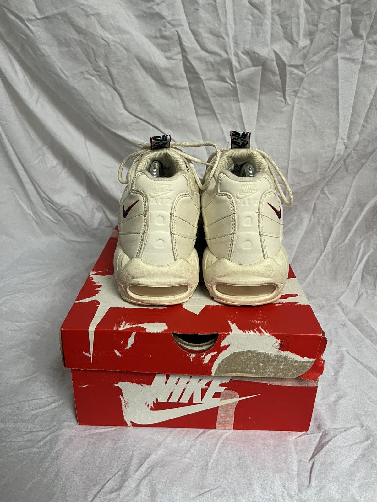 Nike Nike Air Max 95 TT « Pull Tab Sail »🍰 Size US 9.5 / EU 42-43 - 4 Thumbnail