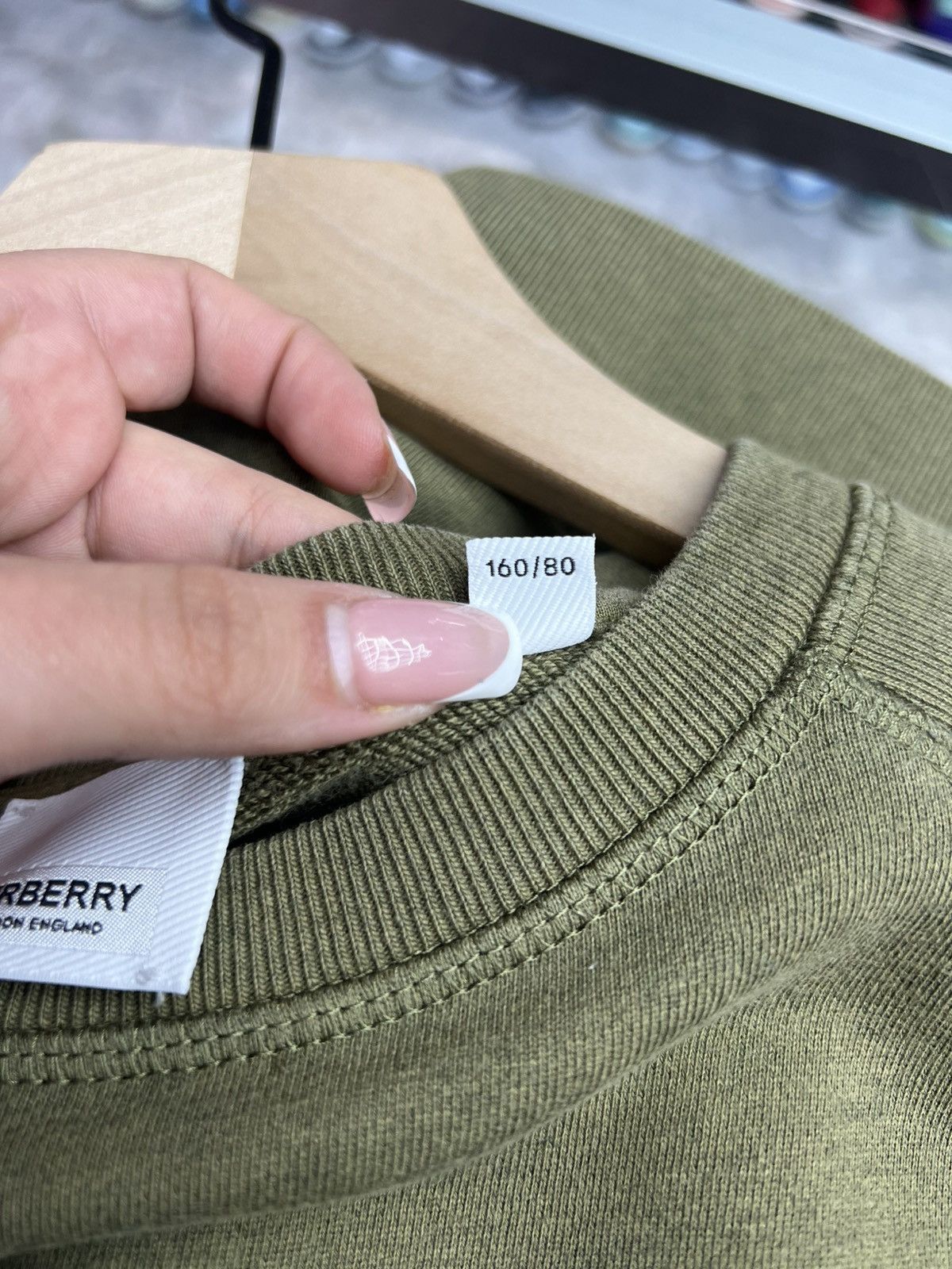 Burberry Burberry Olive Crewneck Size US S / EU 44-46 / 1 - 9 Thumbnail
