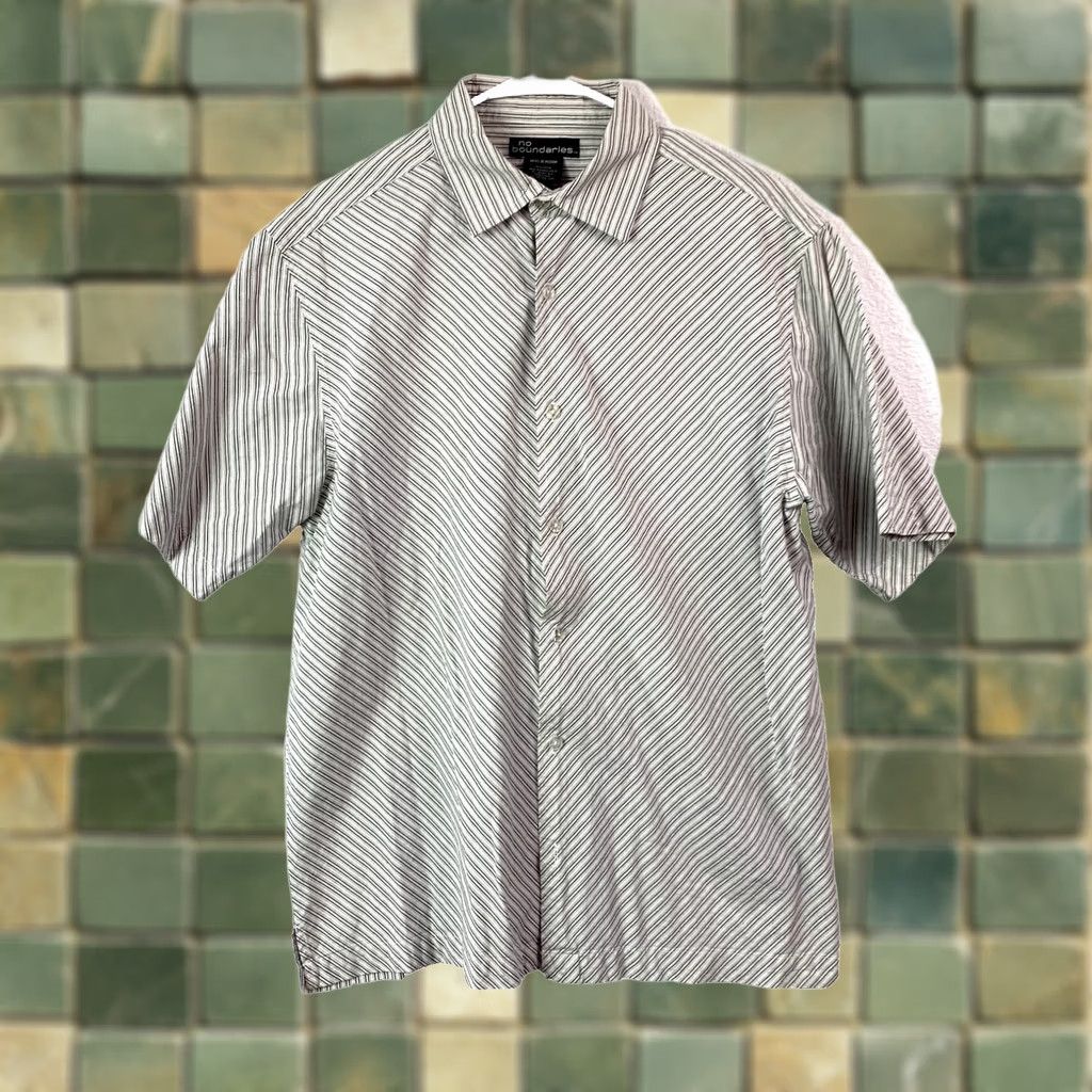 Vintage VINTAGE No Boundaries Shirt Mens M 90s White Cotton Button-Front Short Sleeve Grunge Casual Size US M / EU 48-50 / 2 - 1 Thumbnail