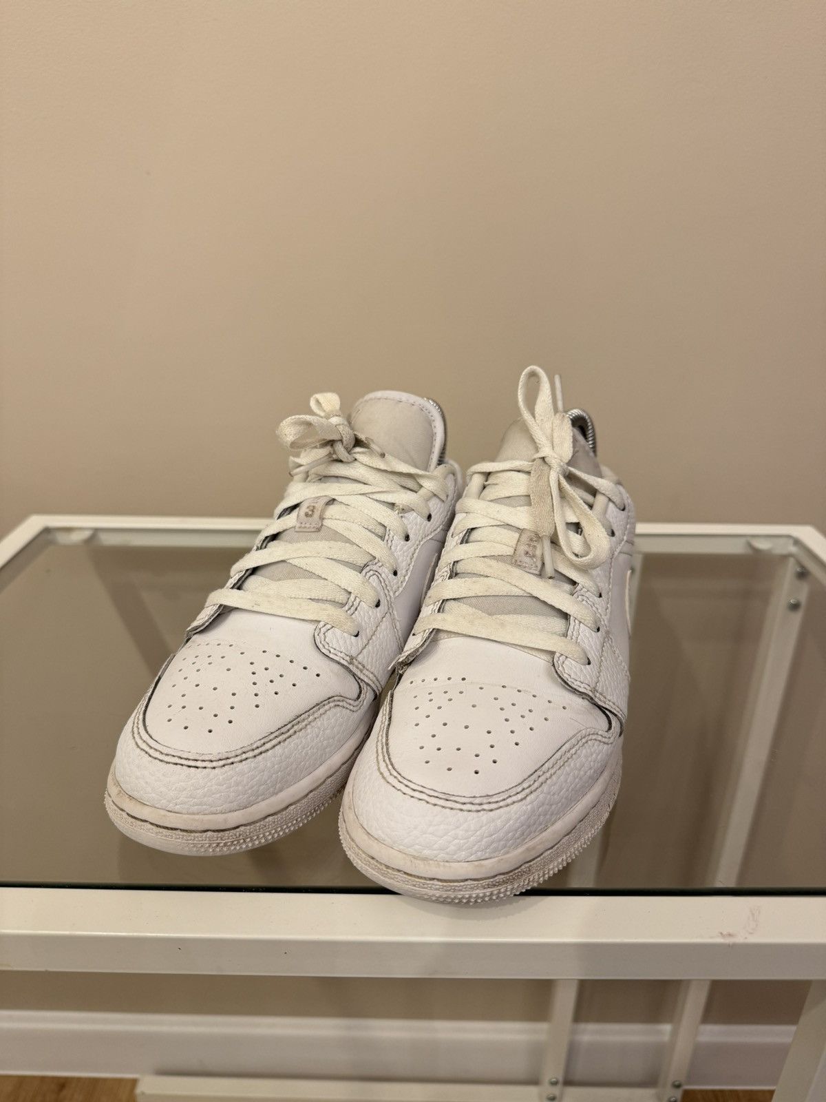 Nike Jordan 1 Retro Low White Women's sneakers buty shoes Size US 5.5 / IT 35.5 - 2 Thumbnail