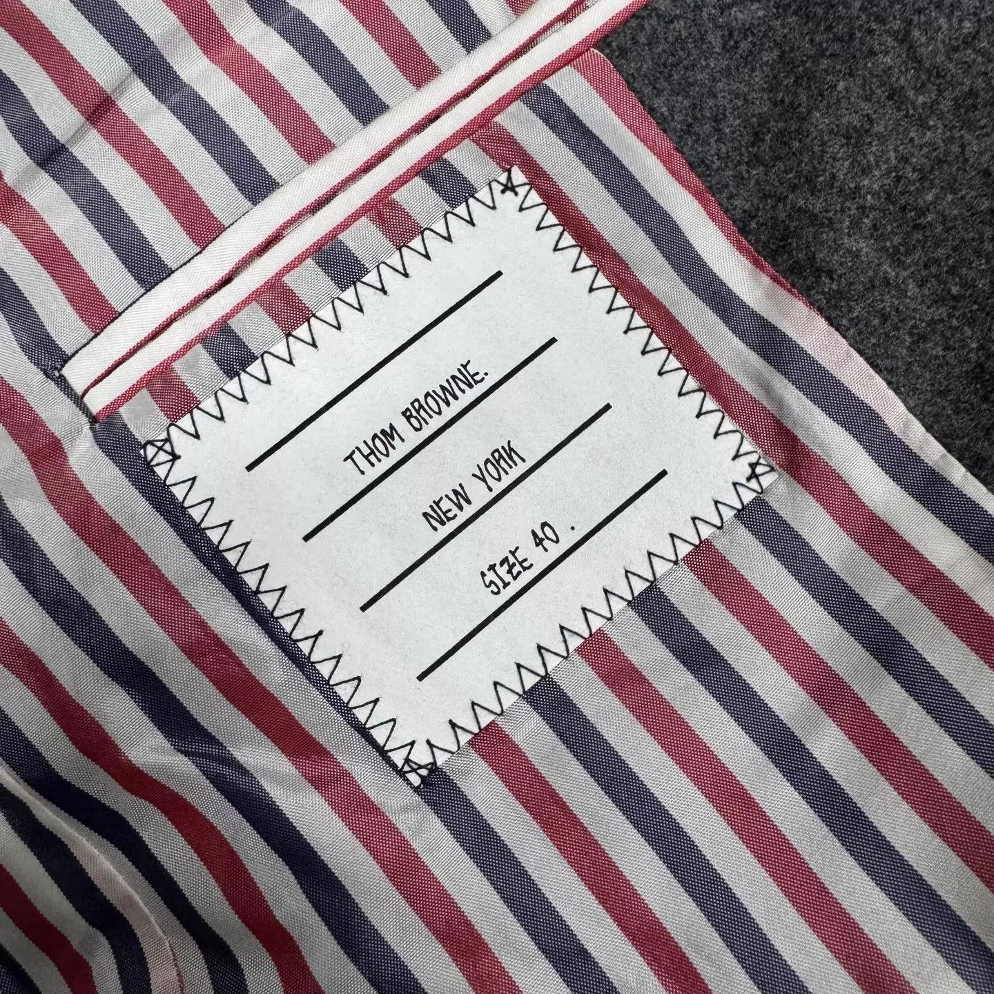 Thom Browne Thom Browne Gray 4-Stripe Wool Suit Jacket US40 99New Size S / US 4 / IT 40 - 6 Thumbnail