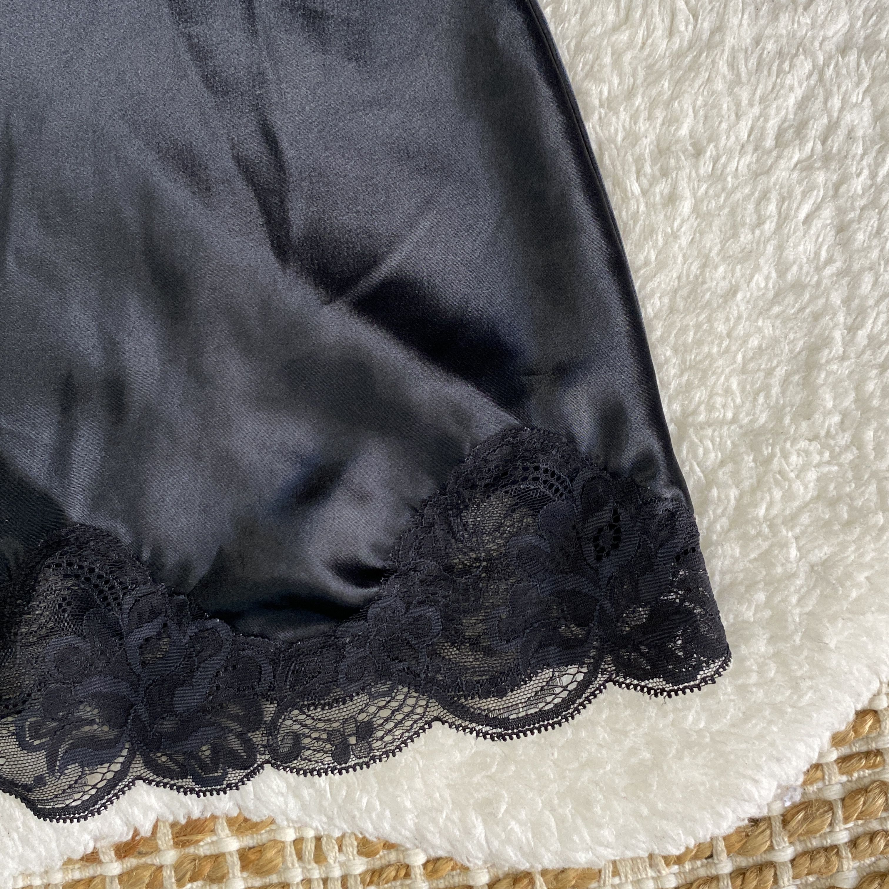 Vintage Vintage Black Satin Lace Trim Slip Dress Midi Size S / US 4 / IT 40 - 8 Thumbnail