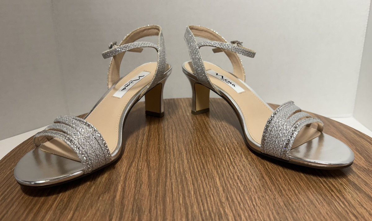 Designer Nina Nelena Silver Dreamland Rhinestone Heels NIB Size 8 M Size US 8 / IT 38 - 7 Thumbnail
