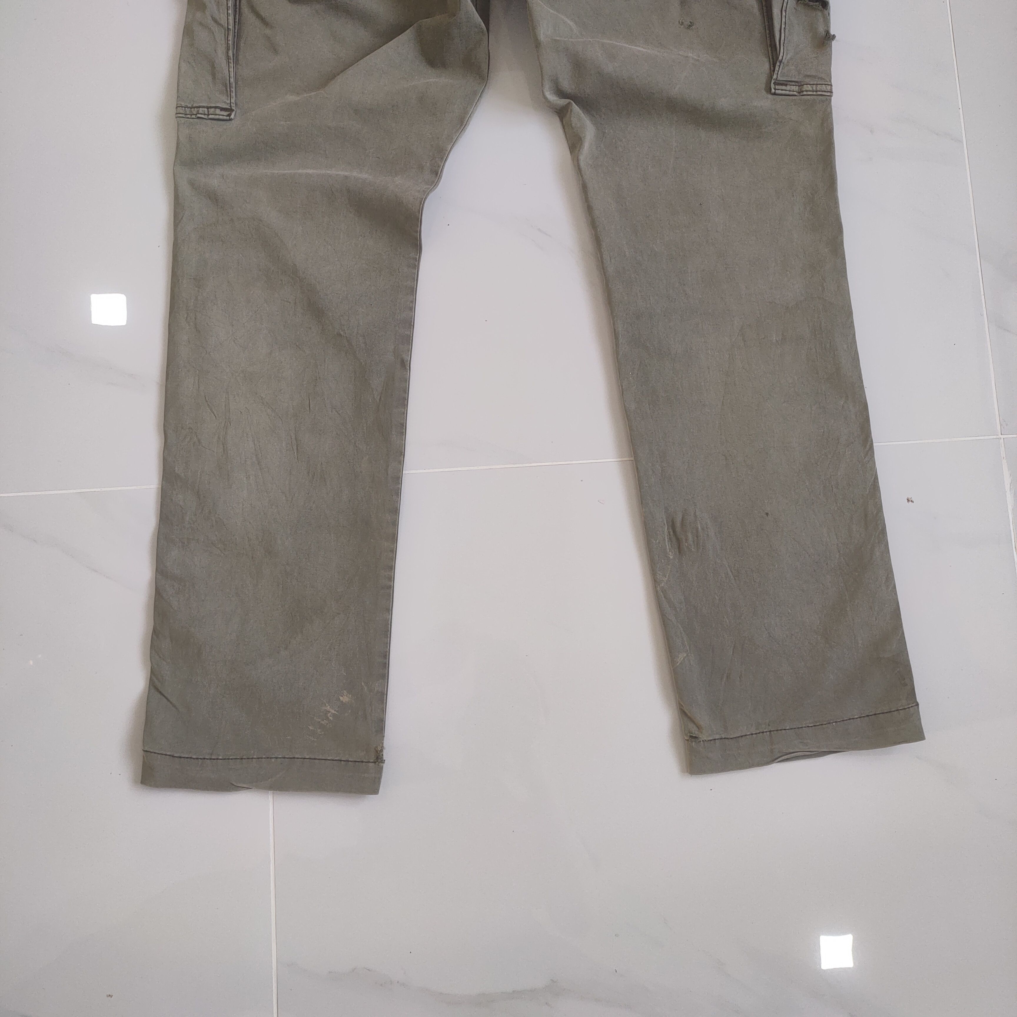Japanese Brand VINTAGE JAPANESE FADED WORKWEAR CARGO PANTS Size US 31 - 10 Thumbnail