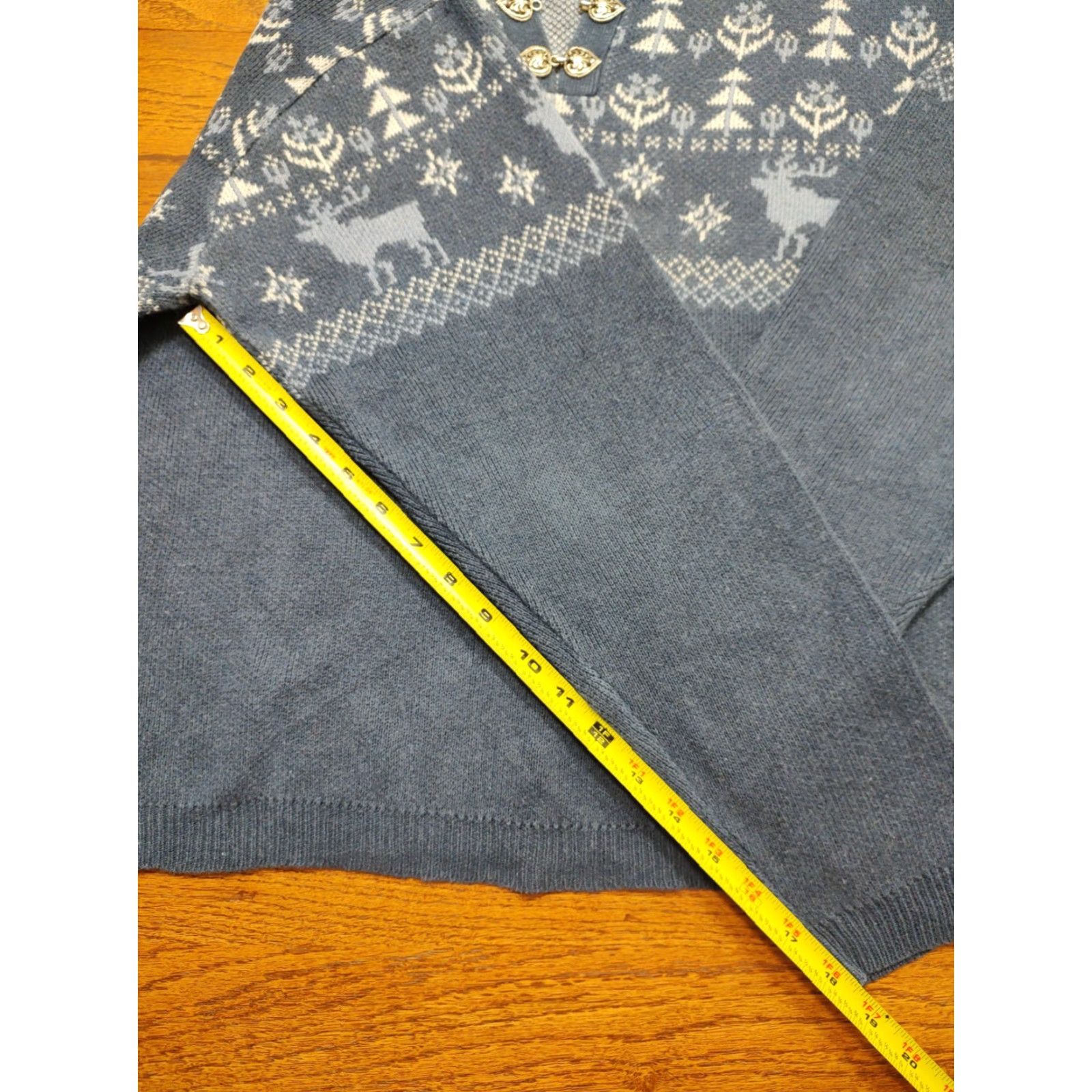Vintage VINTAGE Woolrich Sweater Womens L Dark Blue Fair Isle Winter Deer Toggle Clasps Shirt Pullover Christmas Holiday Nature Outdoor Animals Size L / US 10 / IT 46 - 6 Thumbnail