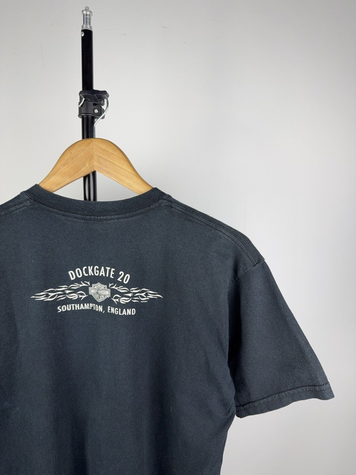 Harley Davidson × Vintage Vintage 2003 Harley-Davidson USA England Biker Logo T Shirt Size L / US 10 / IT 46 - 6 Thumbnail