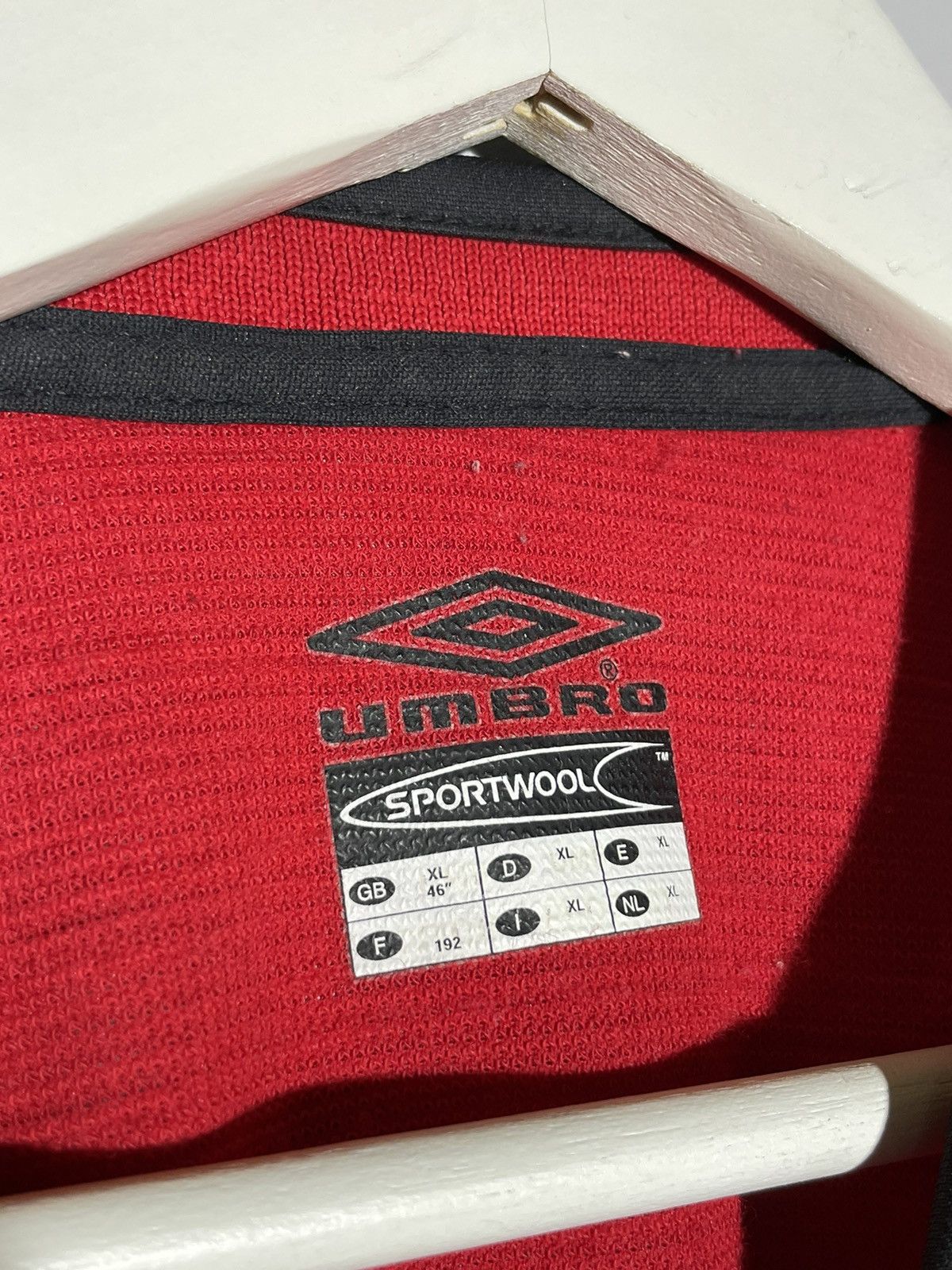 Vintage Manchester United Umbro Vintage 2001/02 Home Football Shirt Size US XL / EU 56 / 4 - 7 Thumbnail