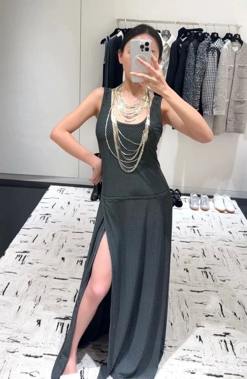 Chanel Chanel 24B full printed small logo strap long dress Size XS / US 0-2 / IT 36-38 - 2 Thumbnail