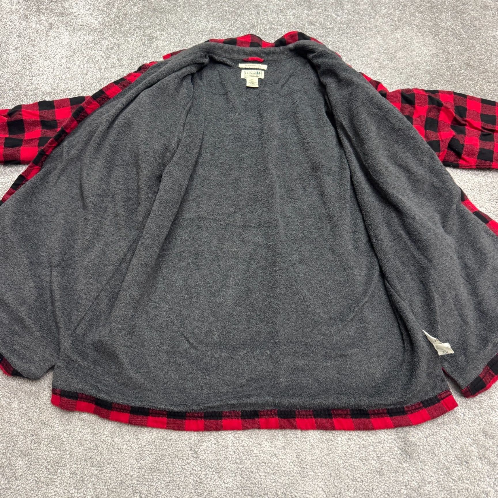 Vintage L.L. Bean Traditional Fit Flannel Shacket Jacket Mens M Red Black Plaid Size US M / EU 48-50 / 2 - 4 Thumbnail