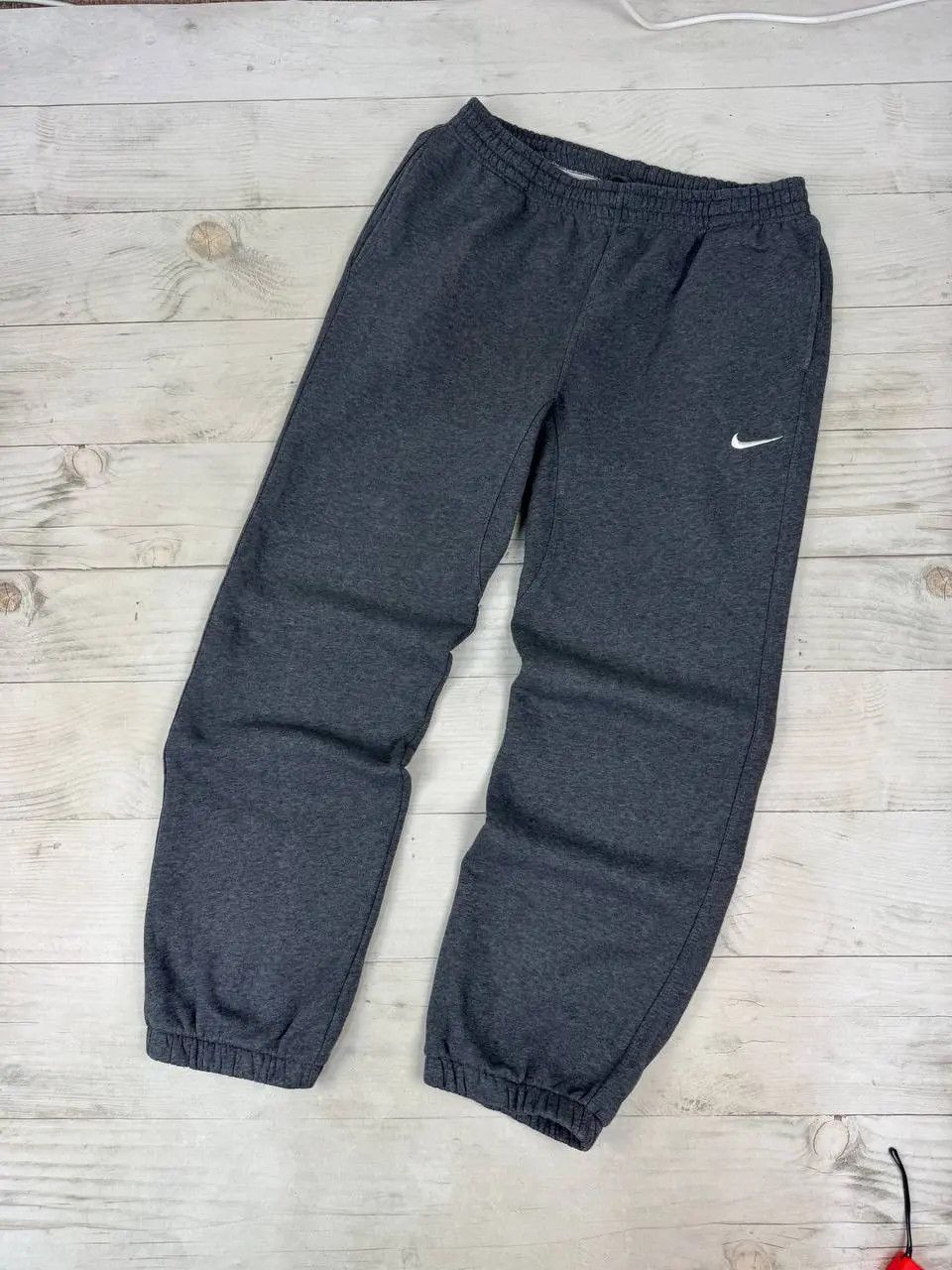 Nike Vintage Nike Sweatpants Swoosh Baggy Size US 34 / EU 50 - 1 Thumbnail